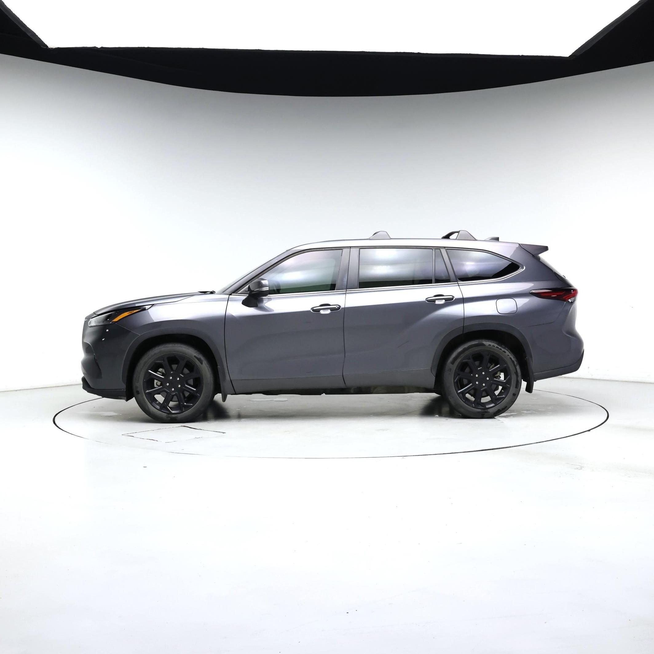 Thumbnail: 2024 Toyota Highlander - 3