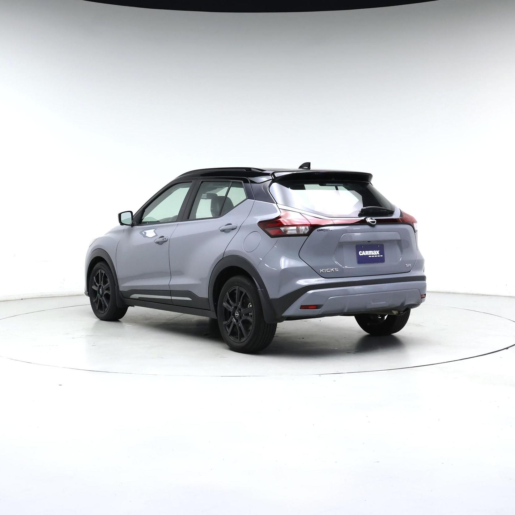 Thumbnail: 2023 Nissan Kicks - 2