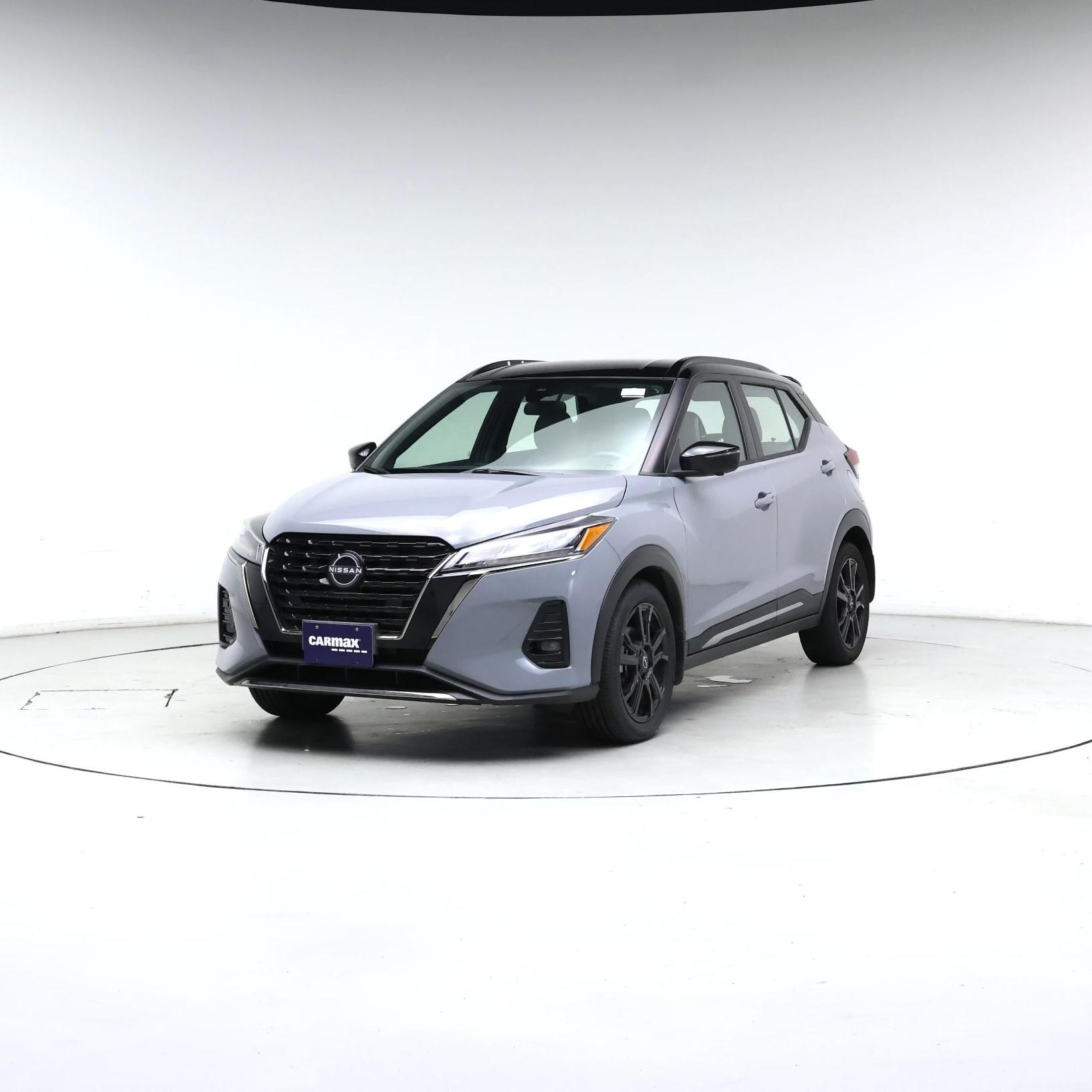 Thumbnail: 2023 Nissan Kicks - 4