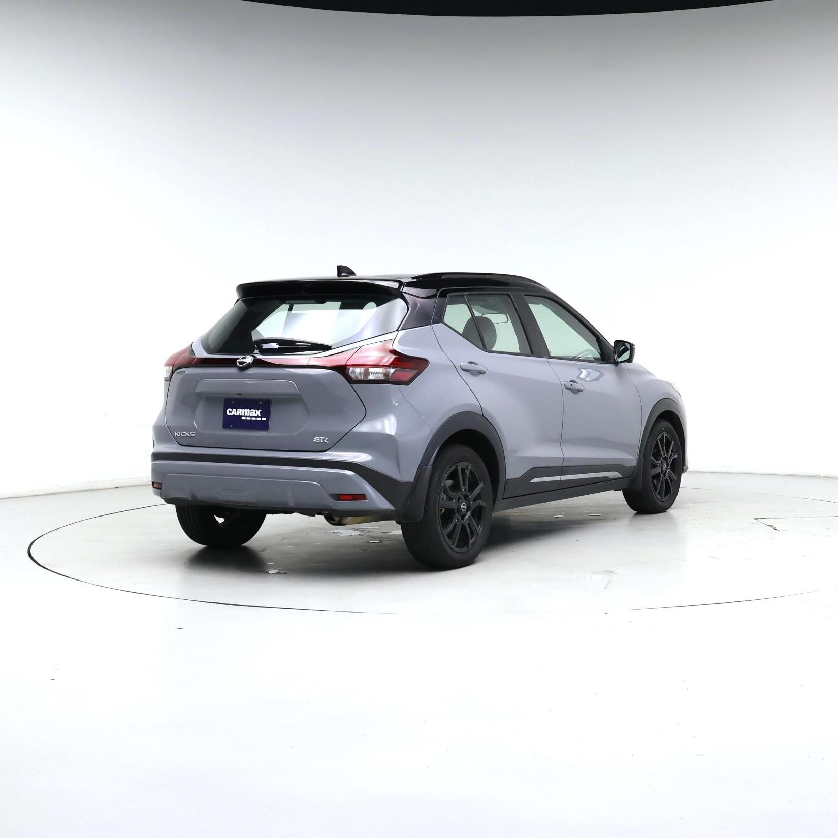 Thumbnail: 2023 Nissan Kicks - 8