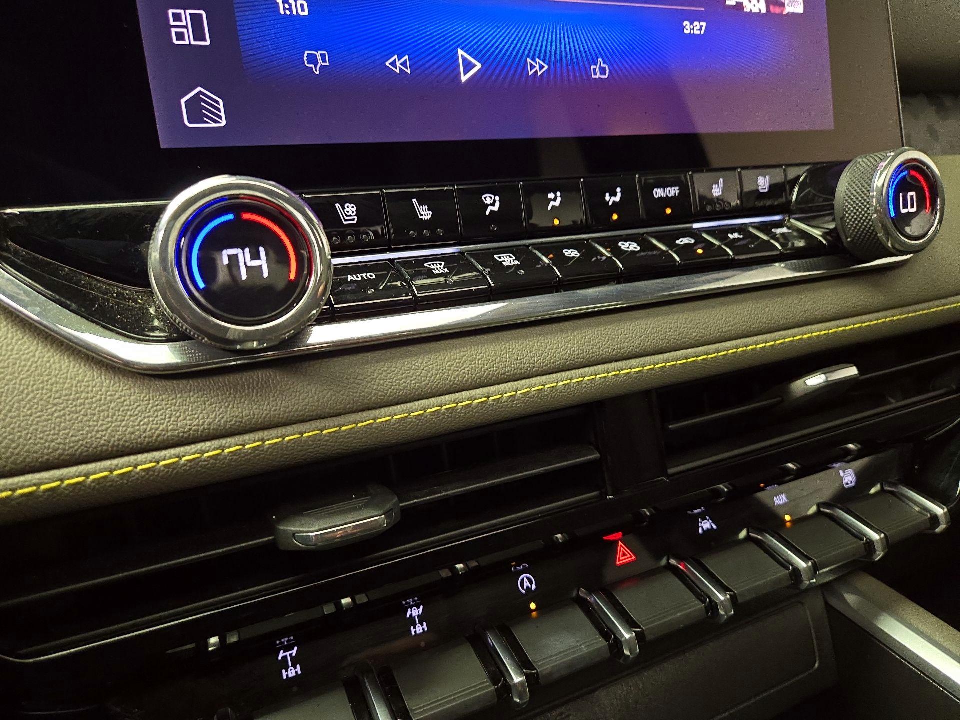 Thumbnail: 2025 Chevrolet Colorado - 17