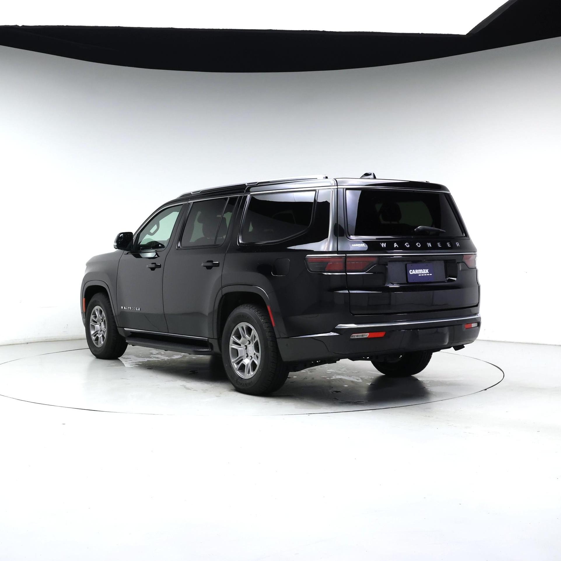 Thumbnail: 2023 Jeep Wagoneer - 2