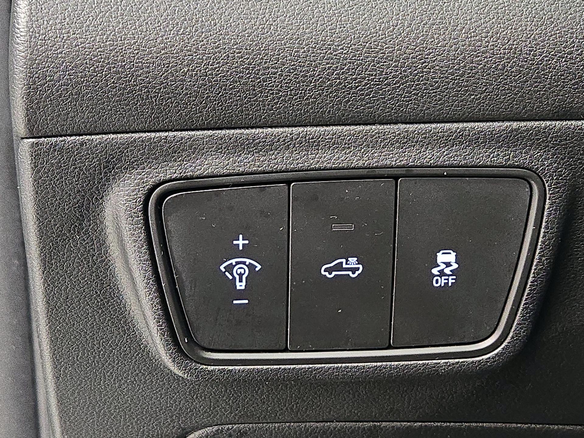 Thumbnail: 2023 Hyundai Santa Cruz - 13