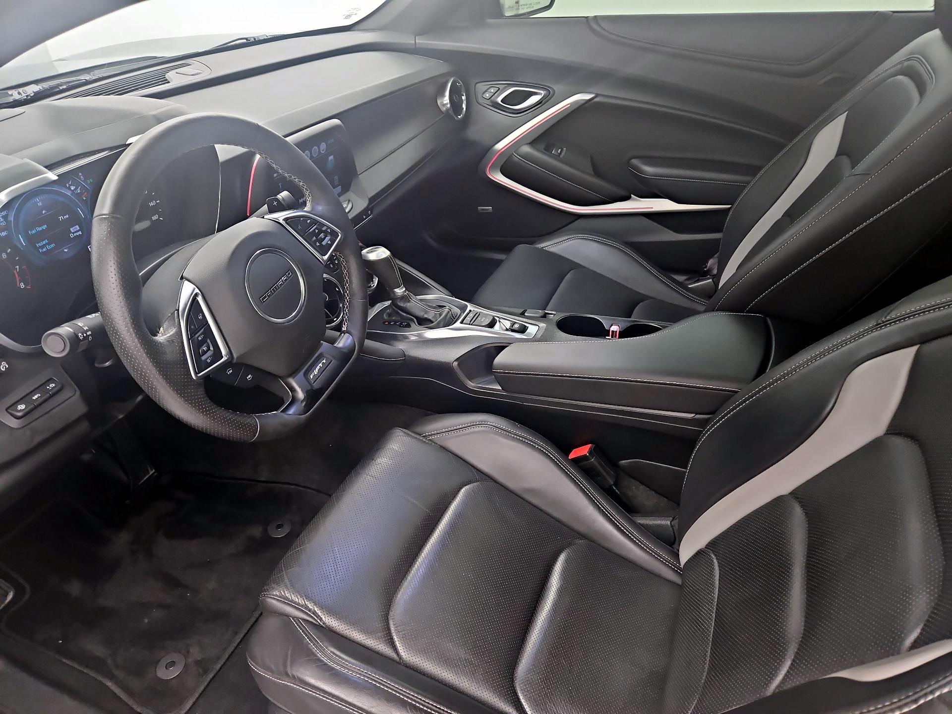 Thumbnail: 2017 Chevrolet Camaro - 11