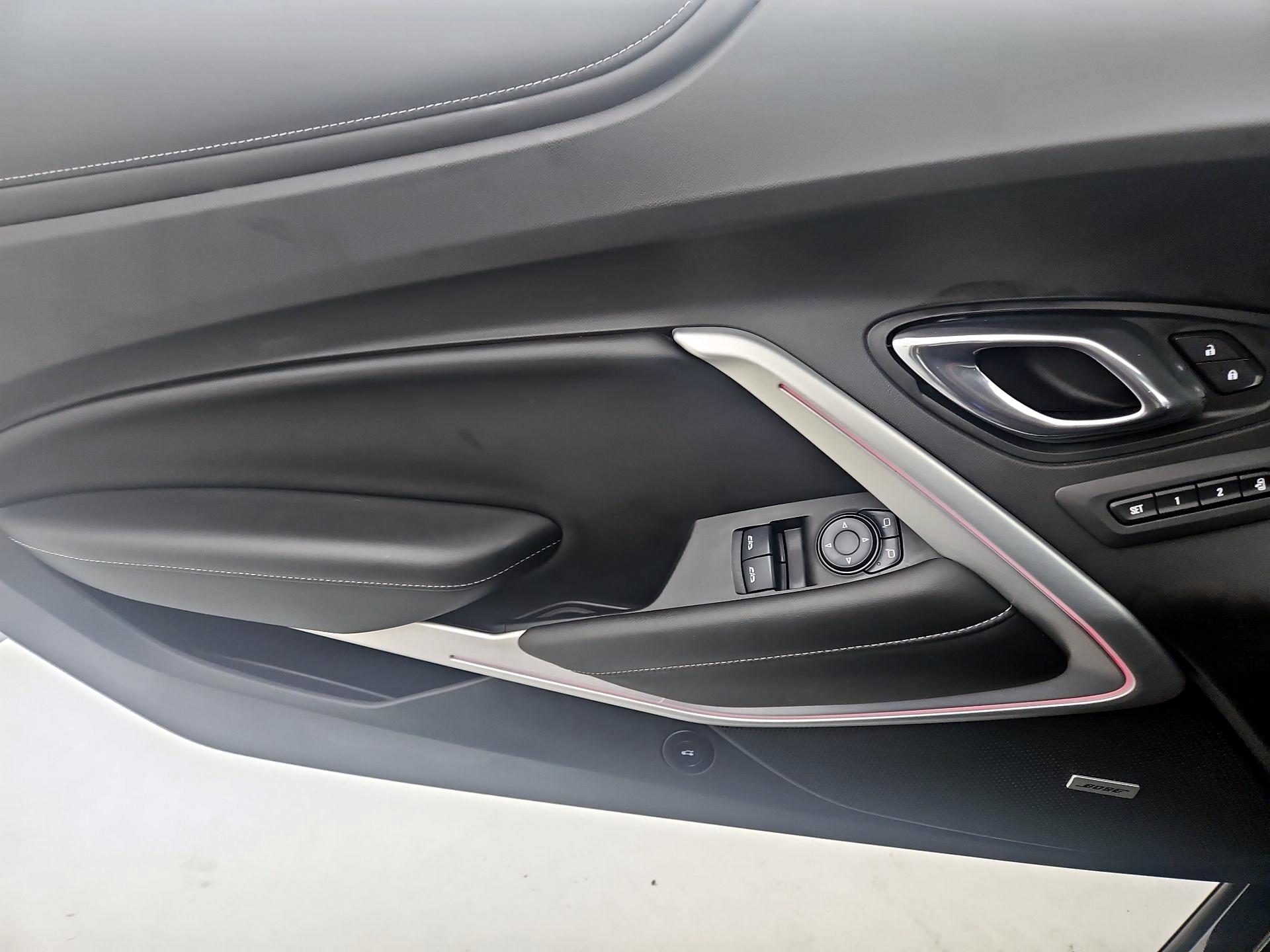 Thumbnail: 2017 Chevrolet Camaro - 12