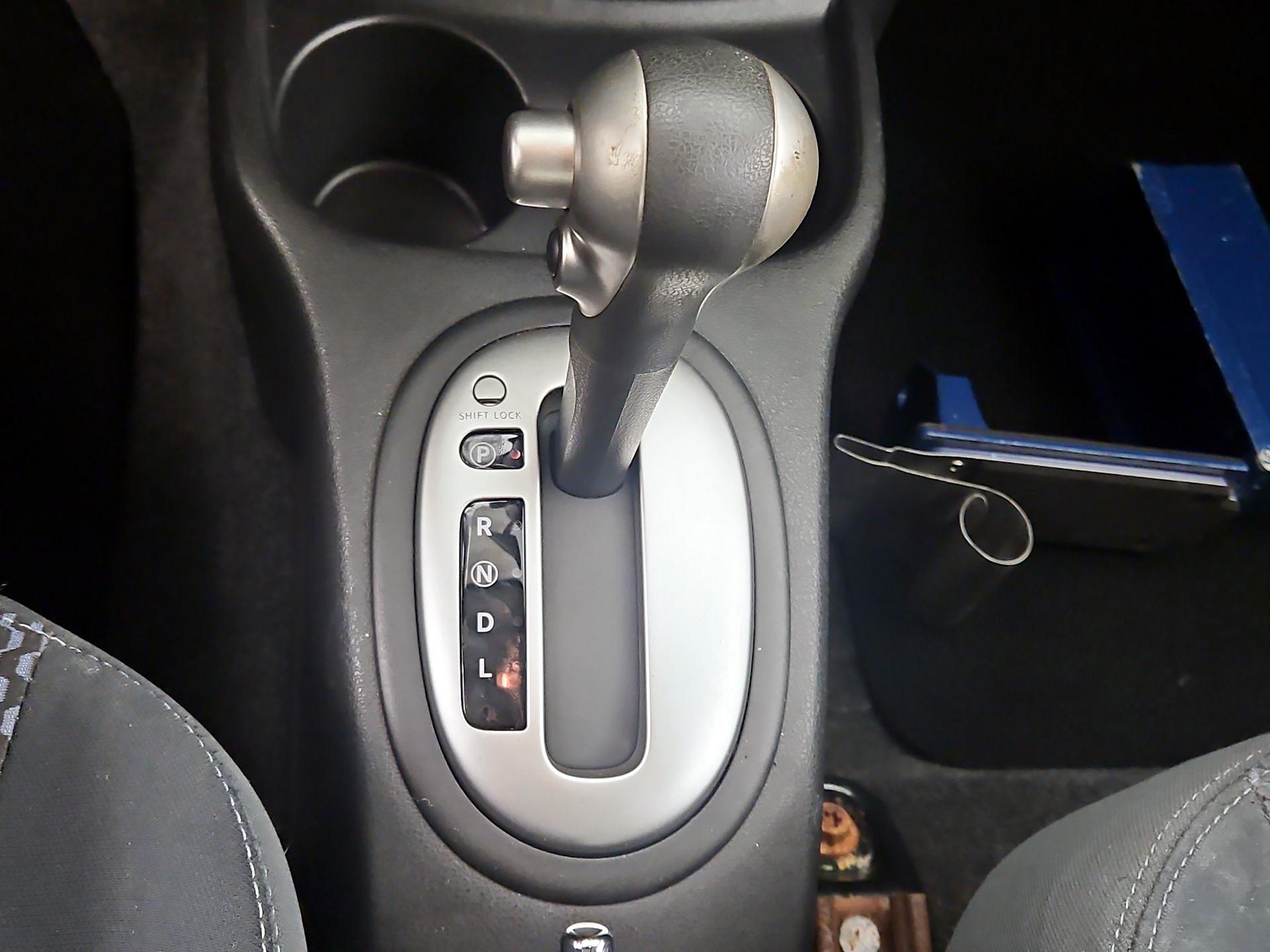 Thumbnail: 2015 Nissan Versa Note - 16
