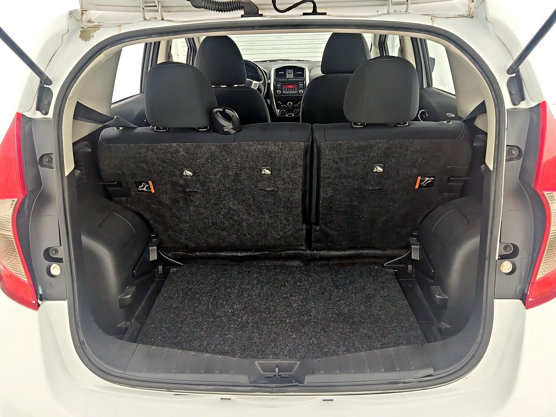 Thumbnail: 2015 Nissan Versa Note - 19