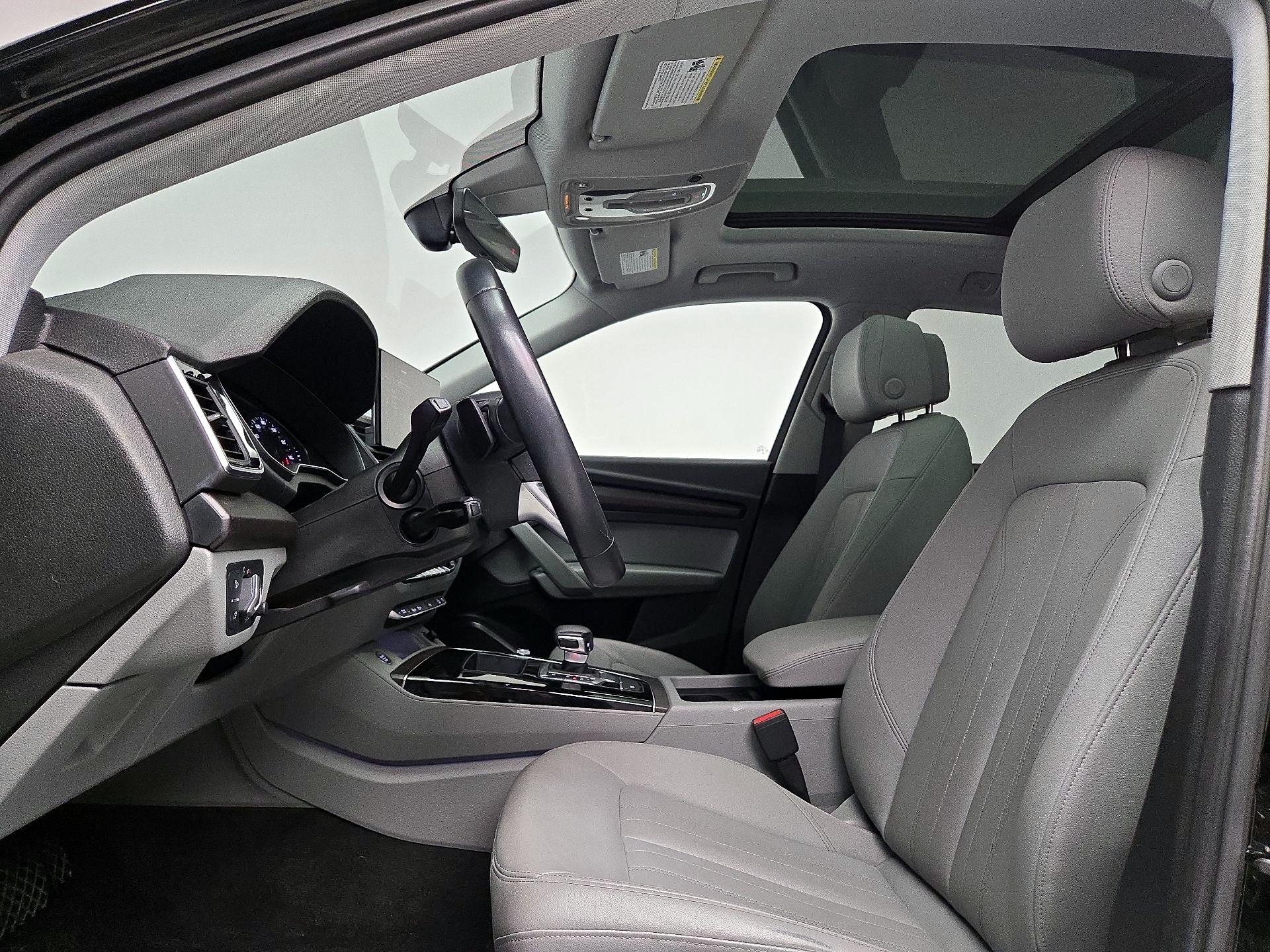 Thumbnail: 2023 Audi Q5 - 19