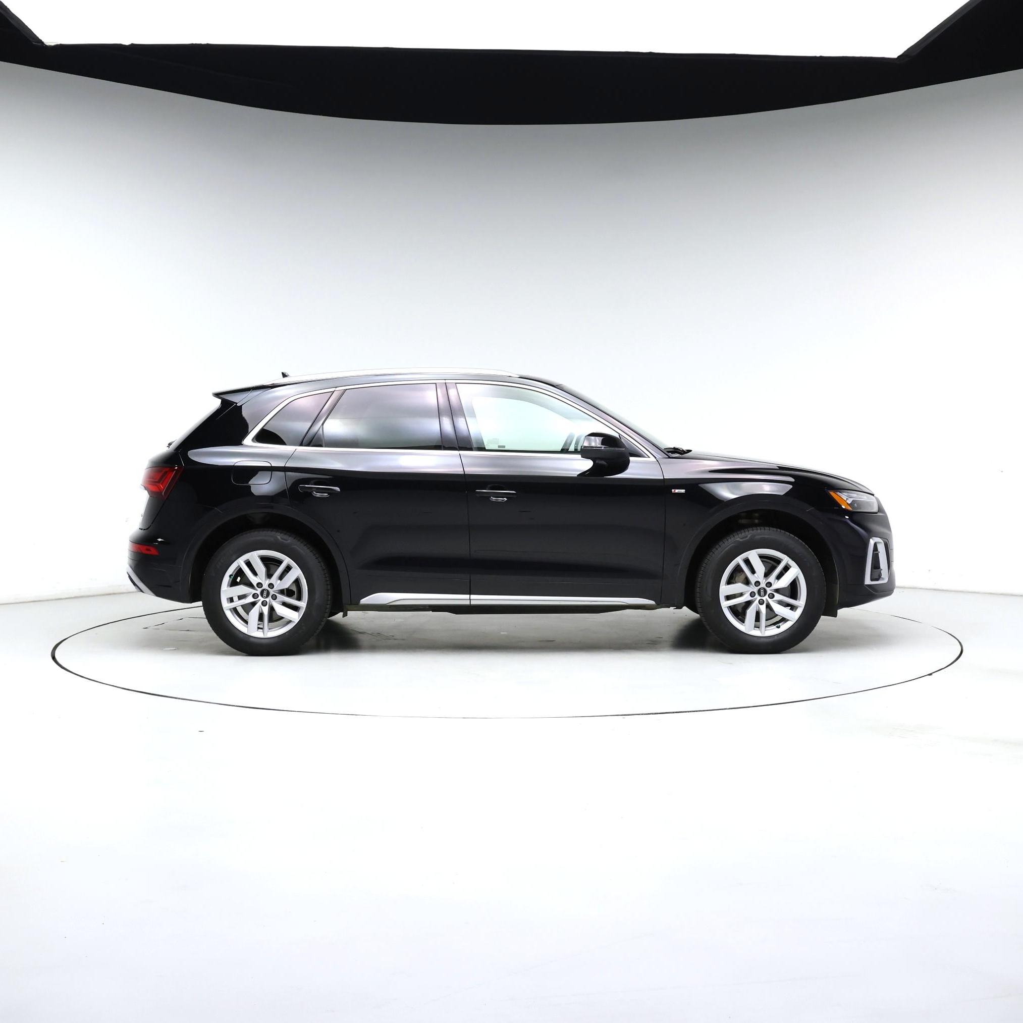 Thumbnail: 2023 Audi Q5 - 7