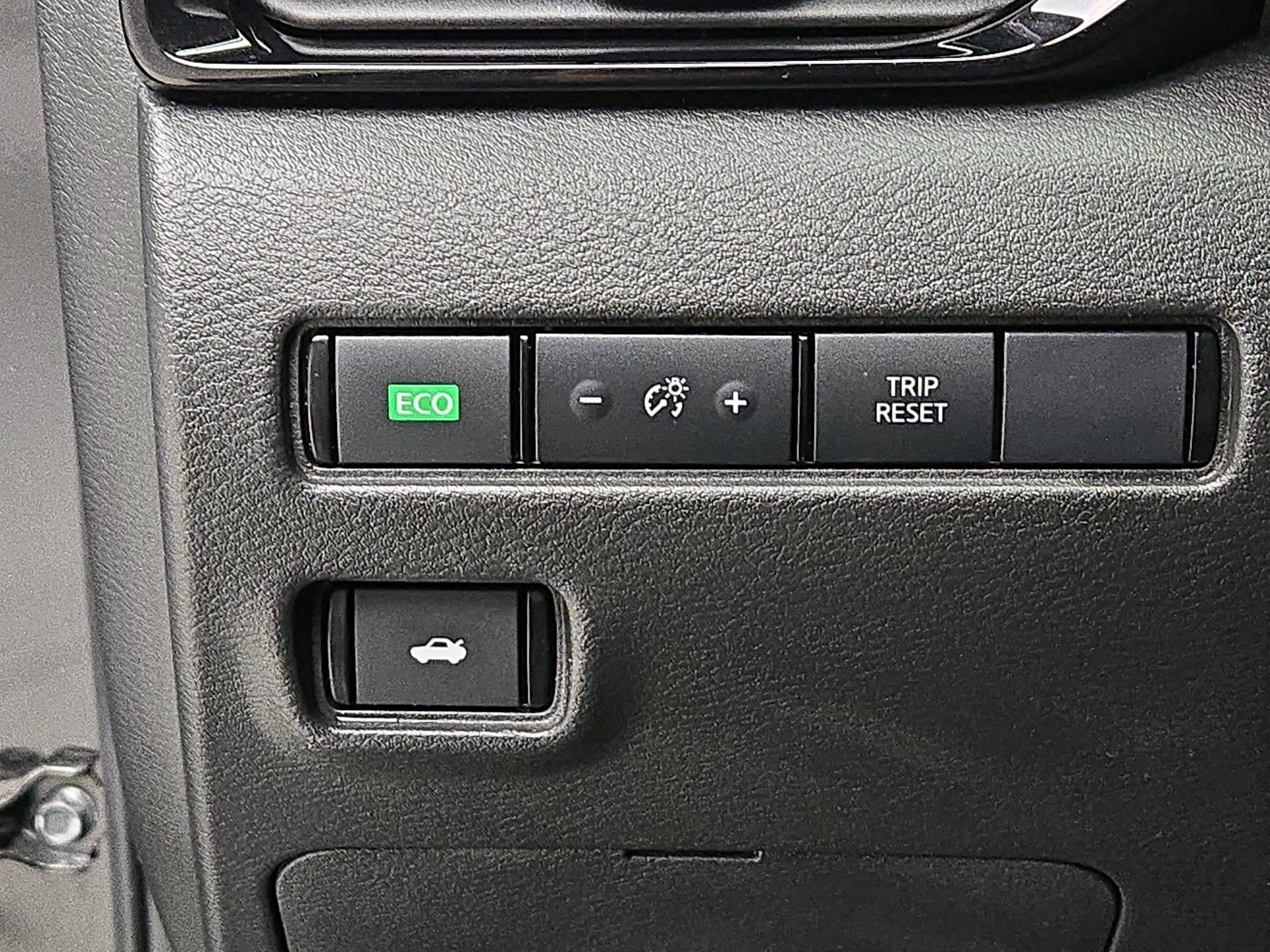 Thumbnail: 2022 Nissan Sentra - 13