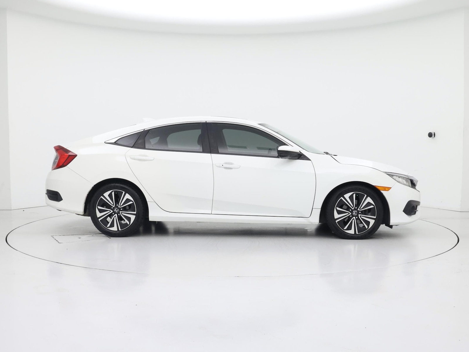 2018 Honda Civic EX-T - Photo 8
