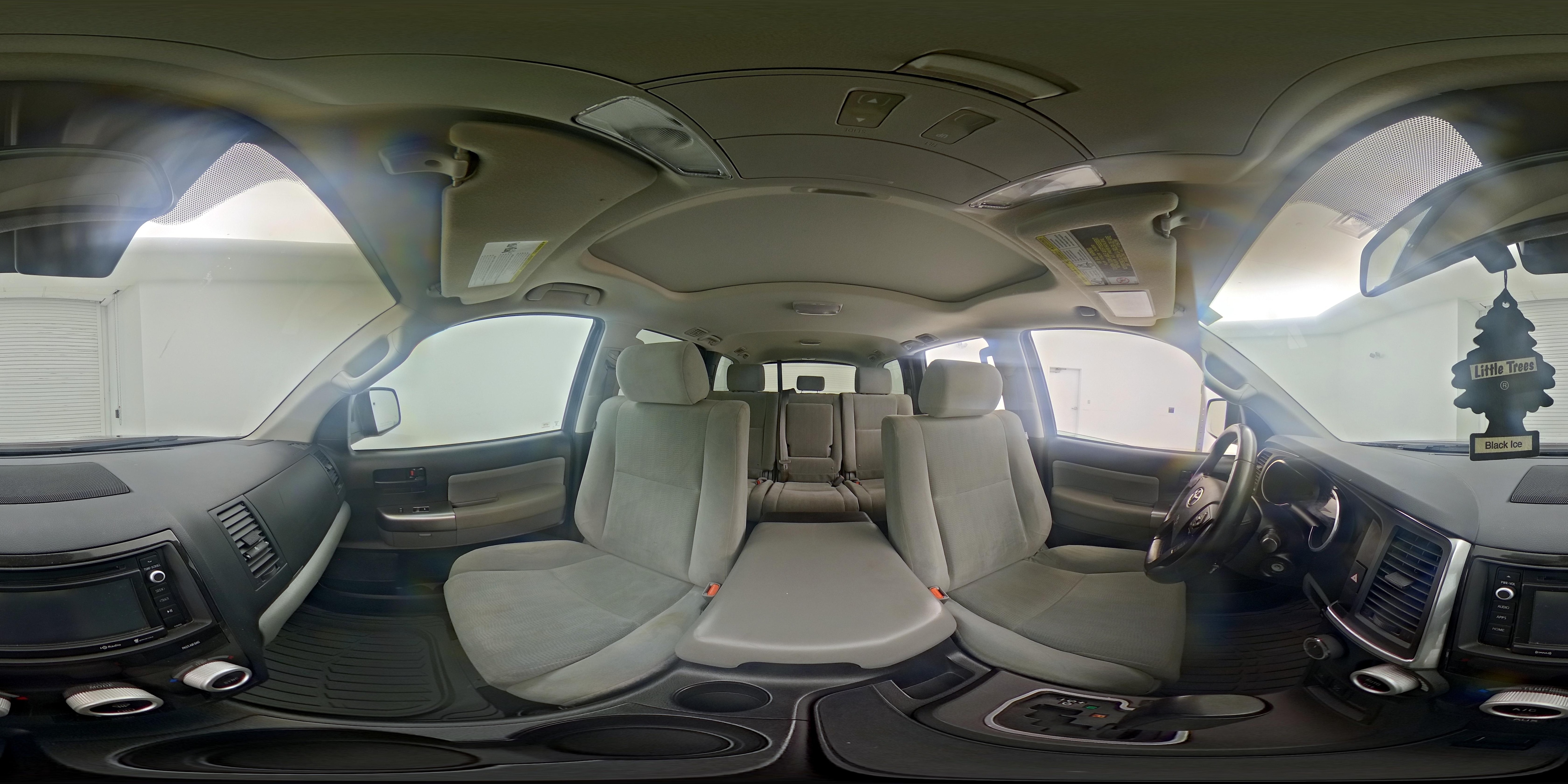 2019 Toyota Sequoia SR5 - Photo 26