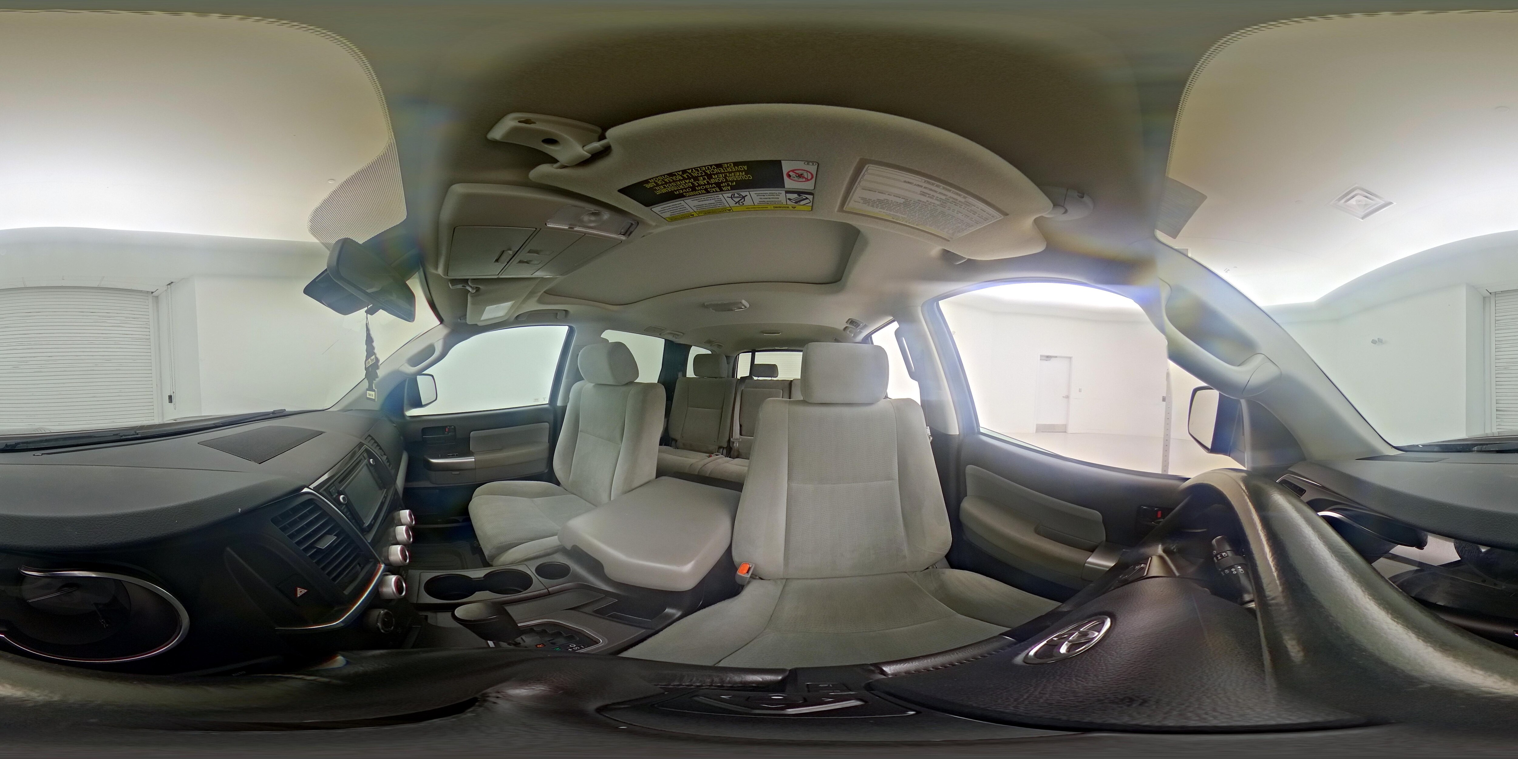 2019 Toyota Sequoia SR5 - Photo 28