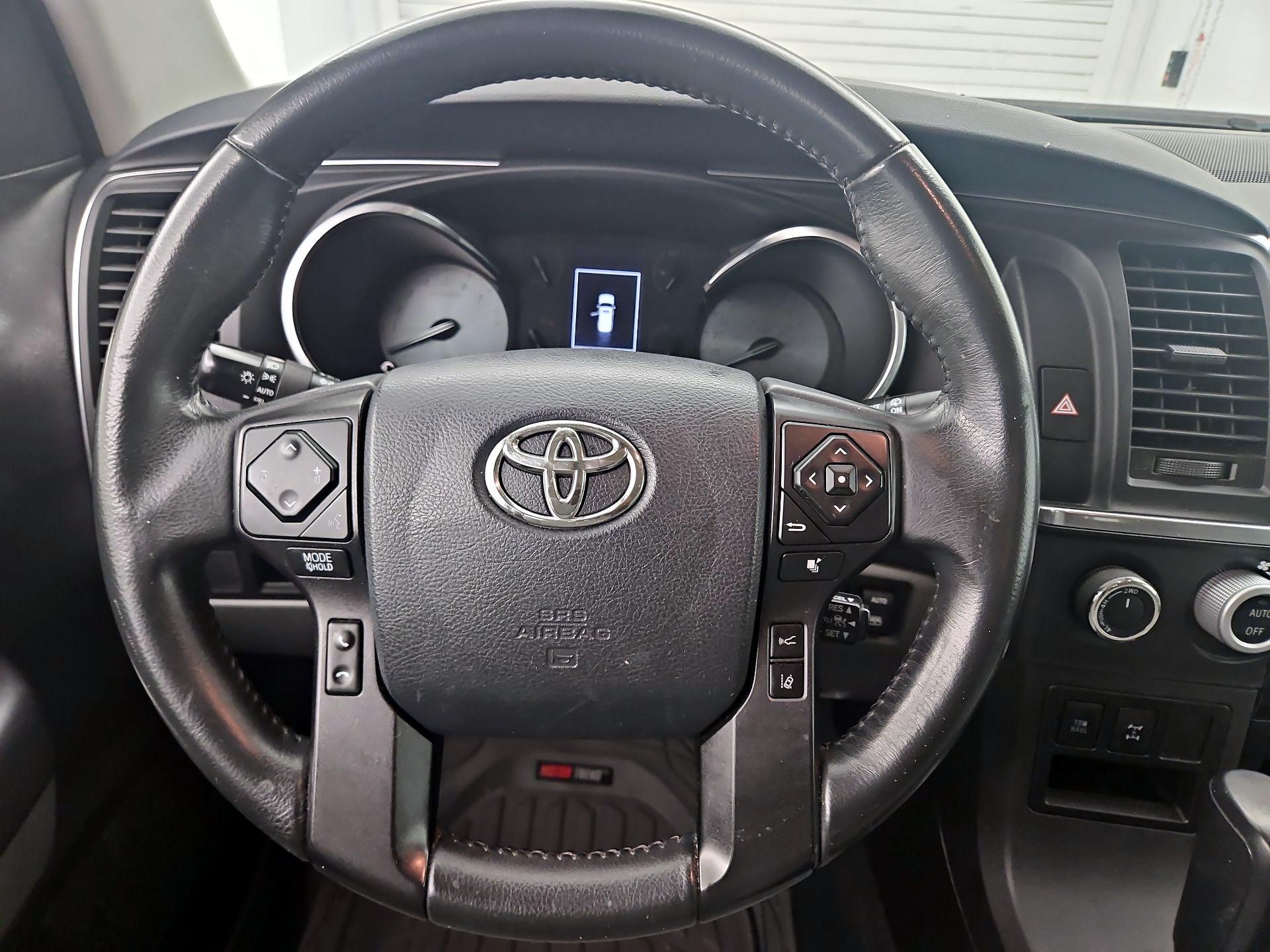 Thumbnail: 2019 Toyota Sequoia - 10