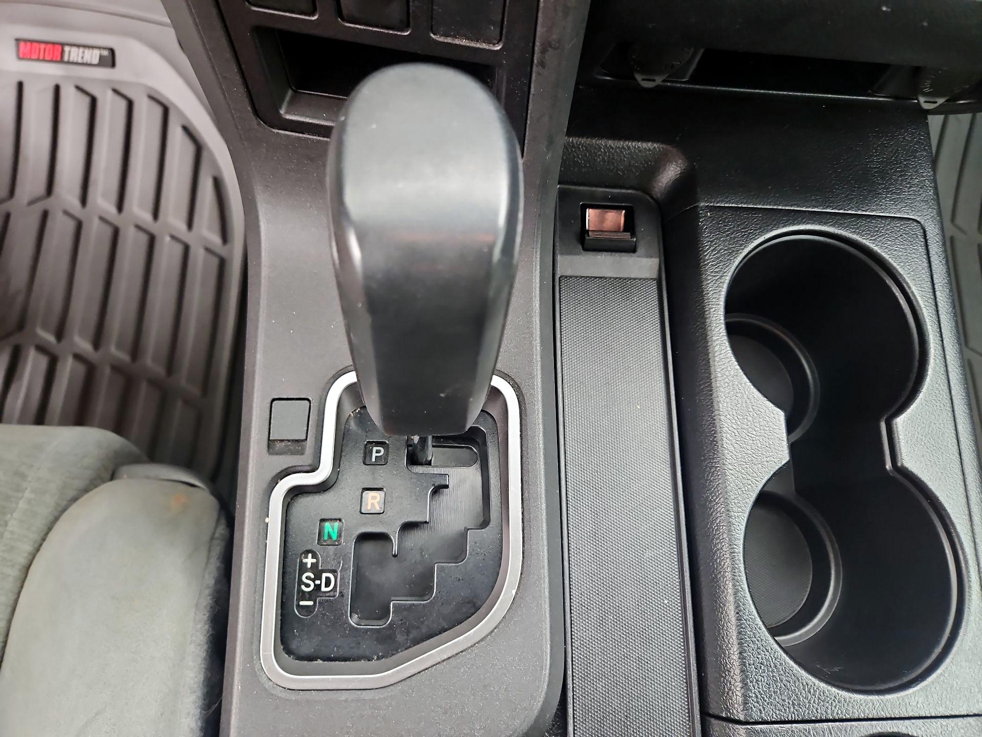 Thumbnail: 2019 Toyota Sequoia - 17