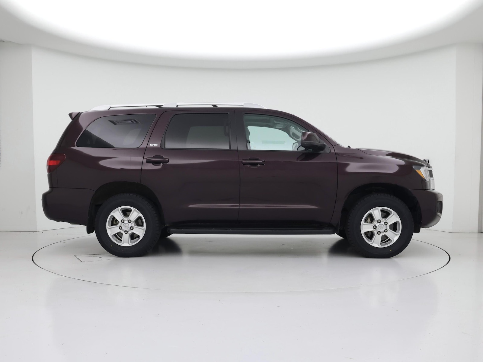 2019 Toyota Sequoia SR5 - Photo 8