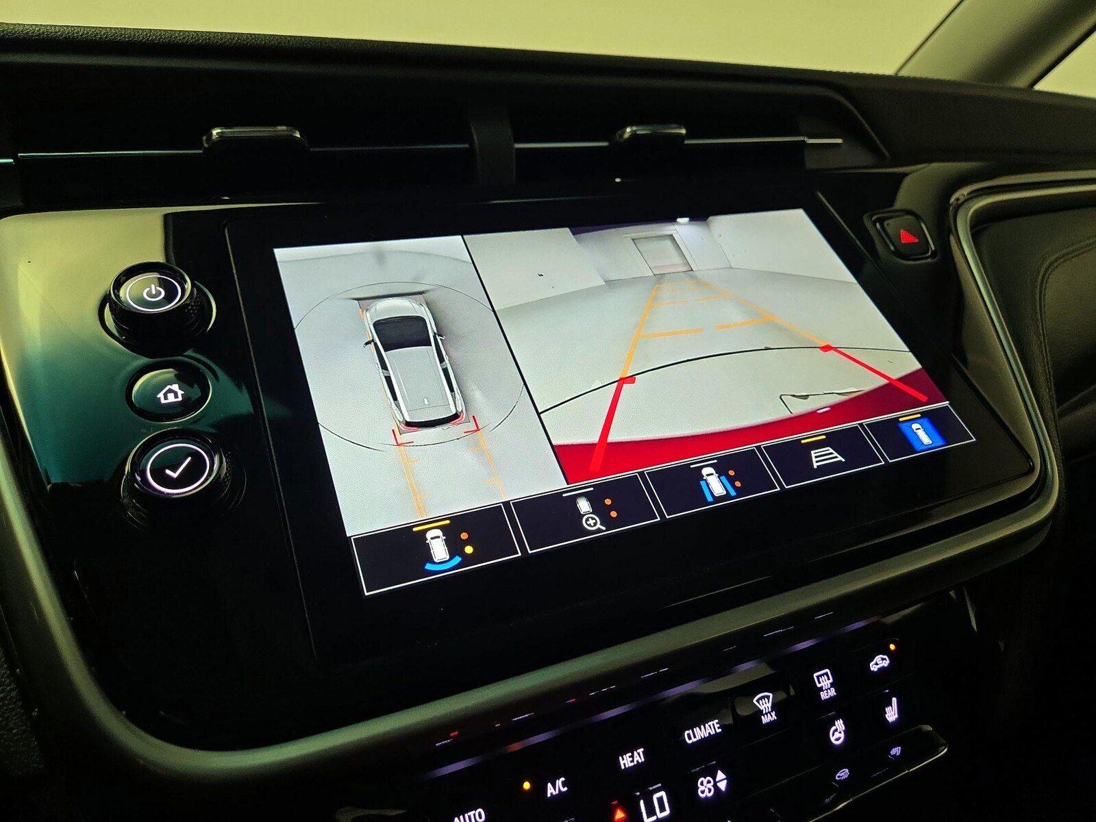 2023 Chevrolet Bolt EV 2LT - Photo 15