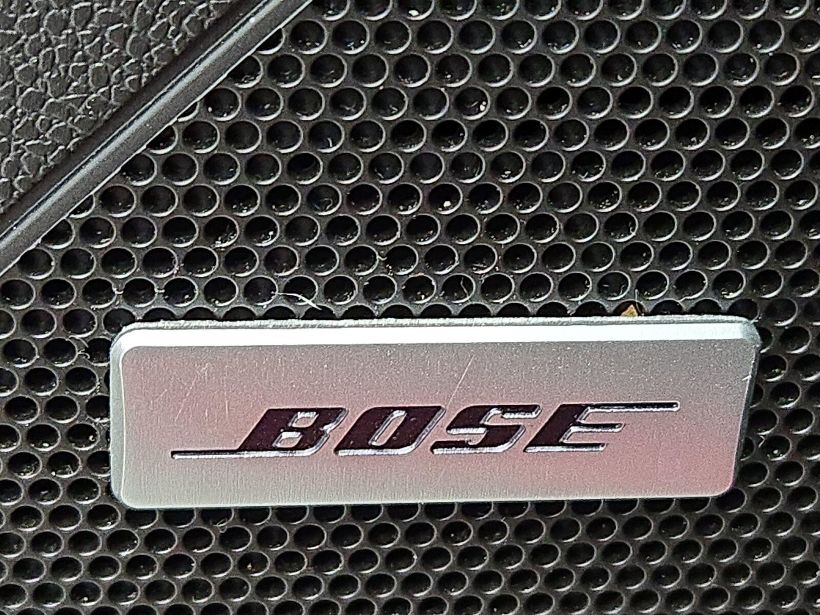 2023 Chevrolet Bolt EV 2LT - Photo 23