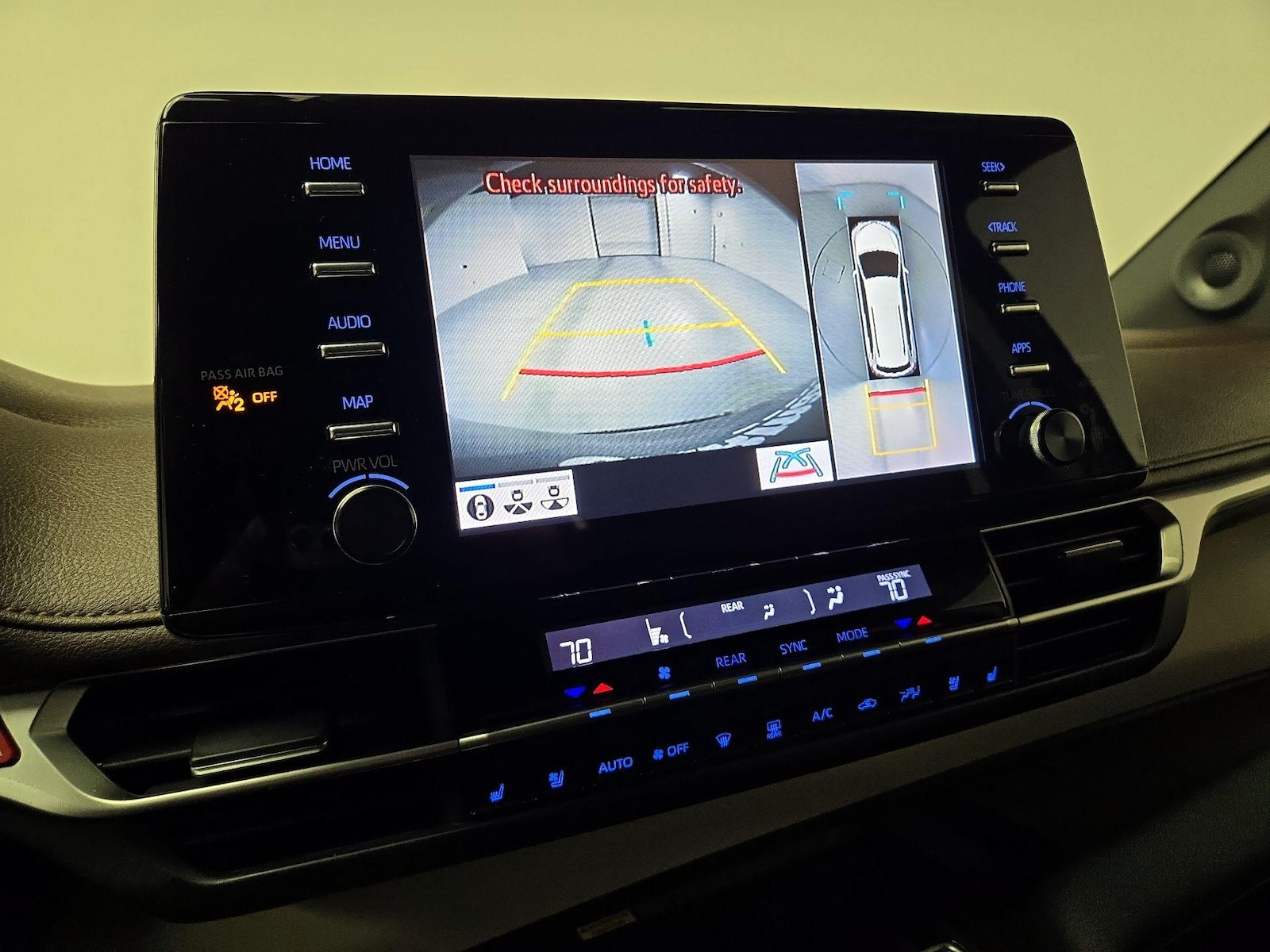 2022 Toyota Sienna Platinum - Photo 16