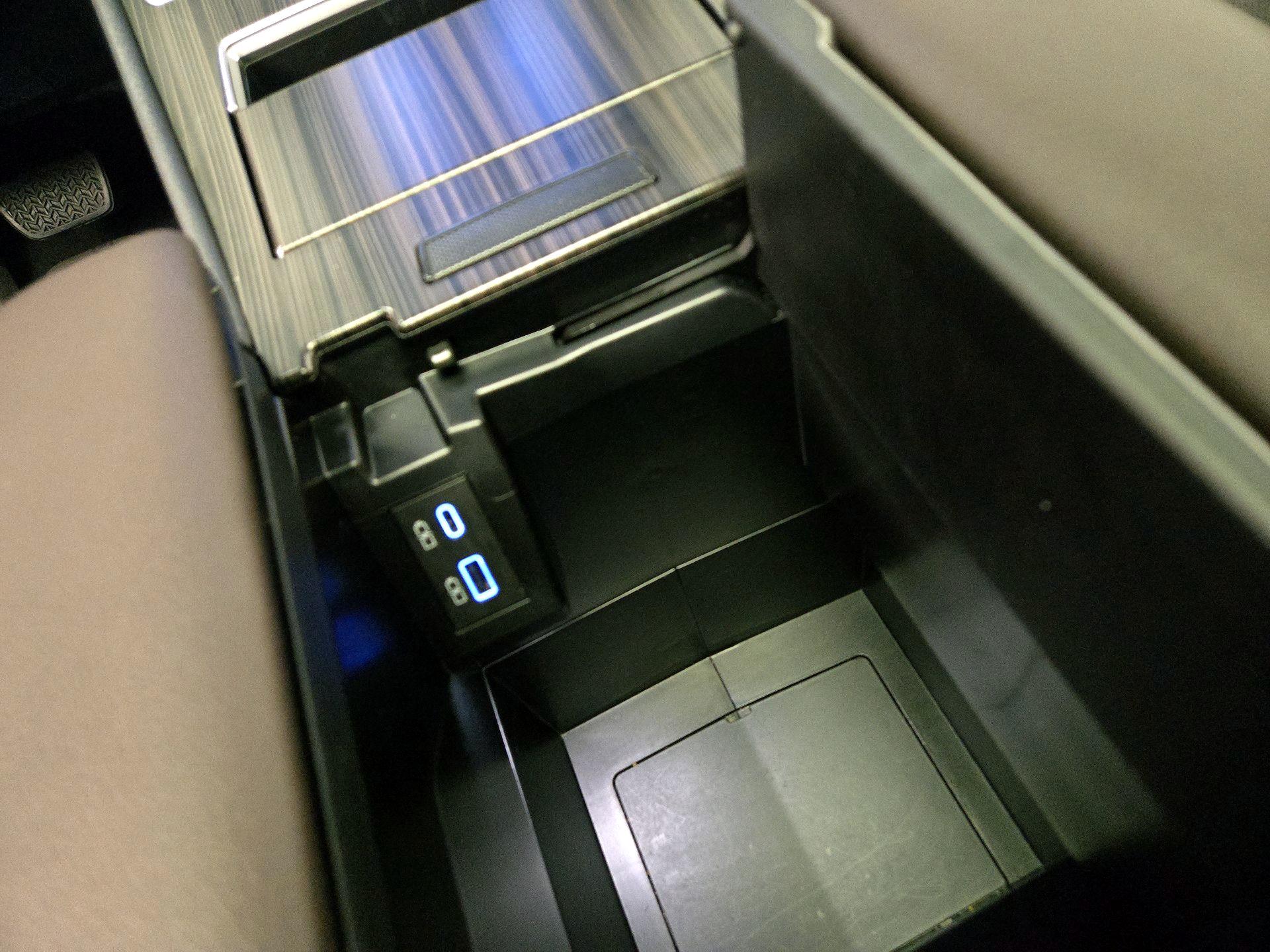 Thumbnail: 2022 Toyota Sienna - 19