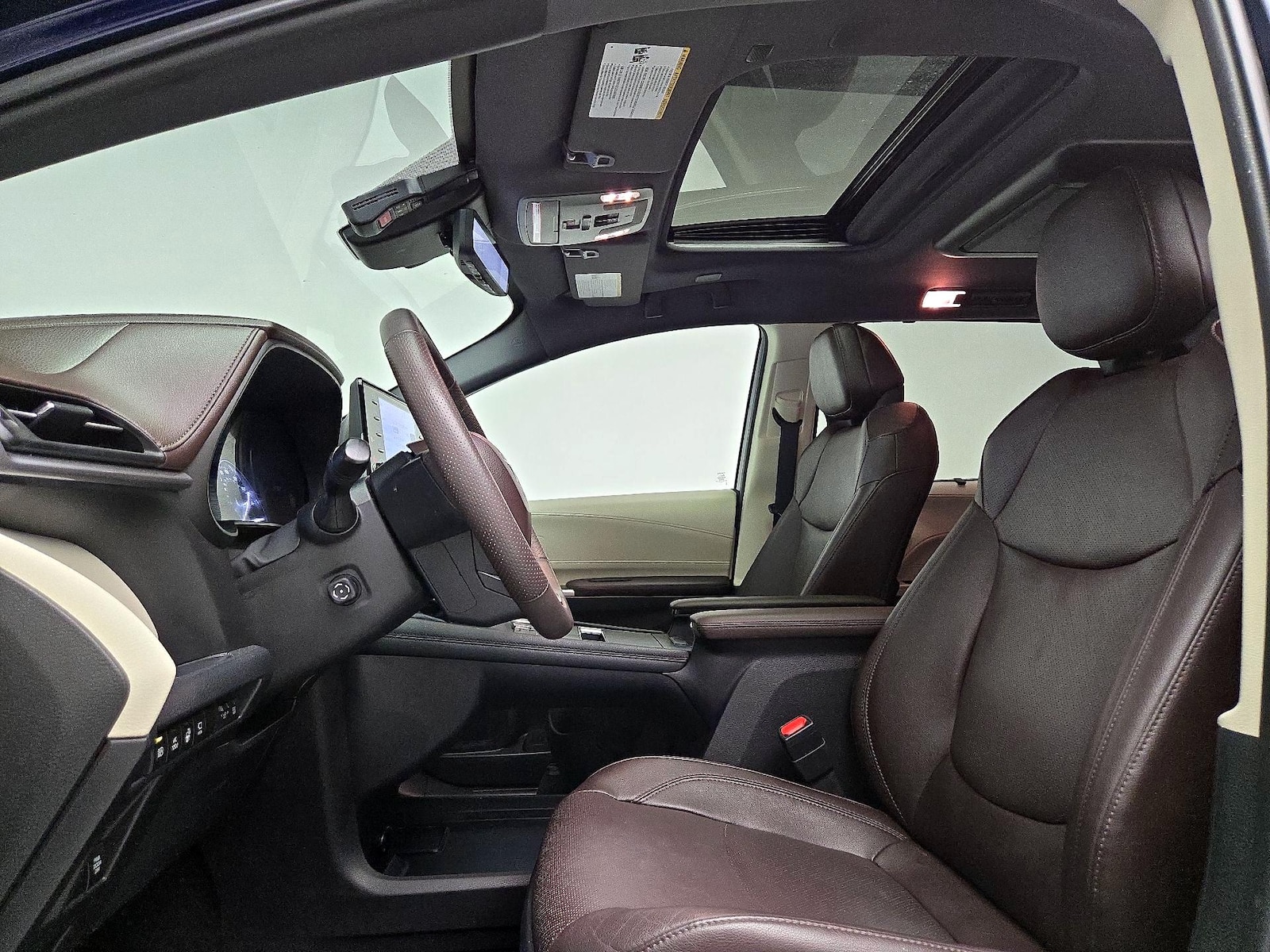 2022 Toyota Sienna Platinum - Photo 21