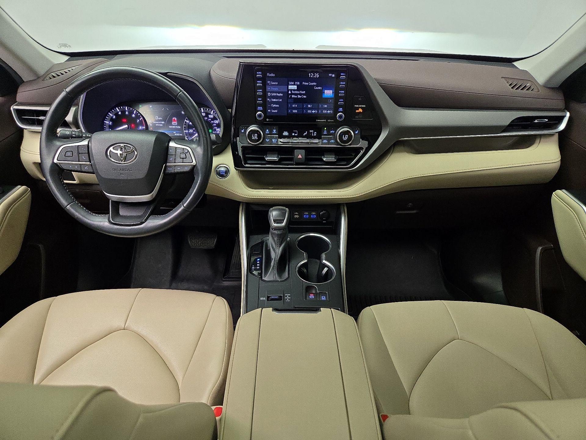 Thumbnail: 2022 Toyota Highlander - 9