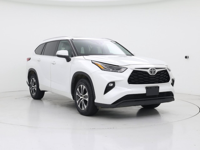 2022 Toyota Highlander XLE FWD