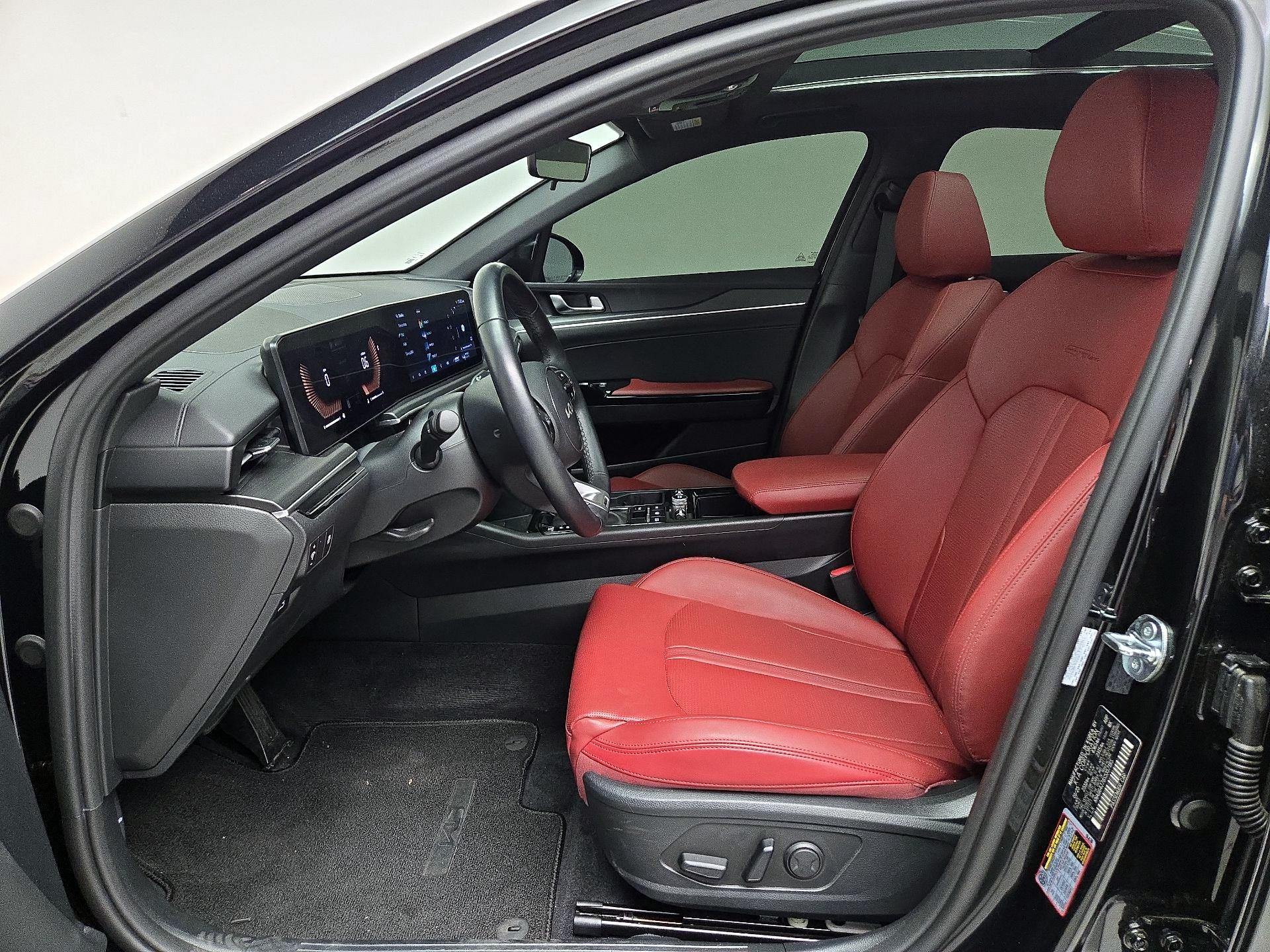 Thumbnail: 2025 Kia K5 - 11