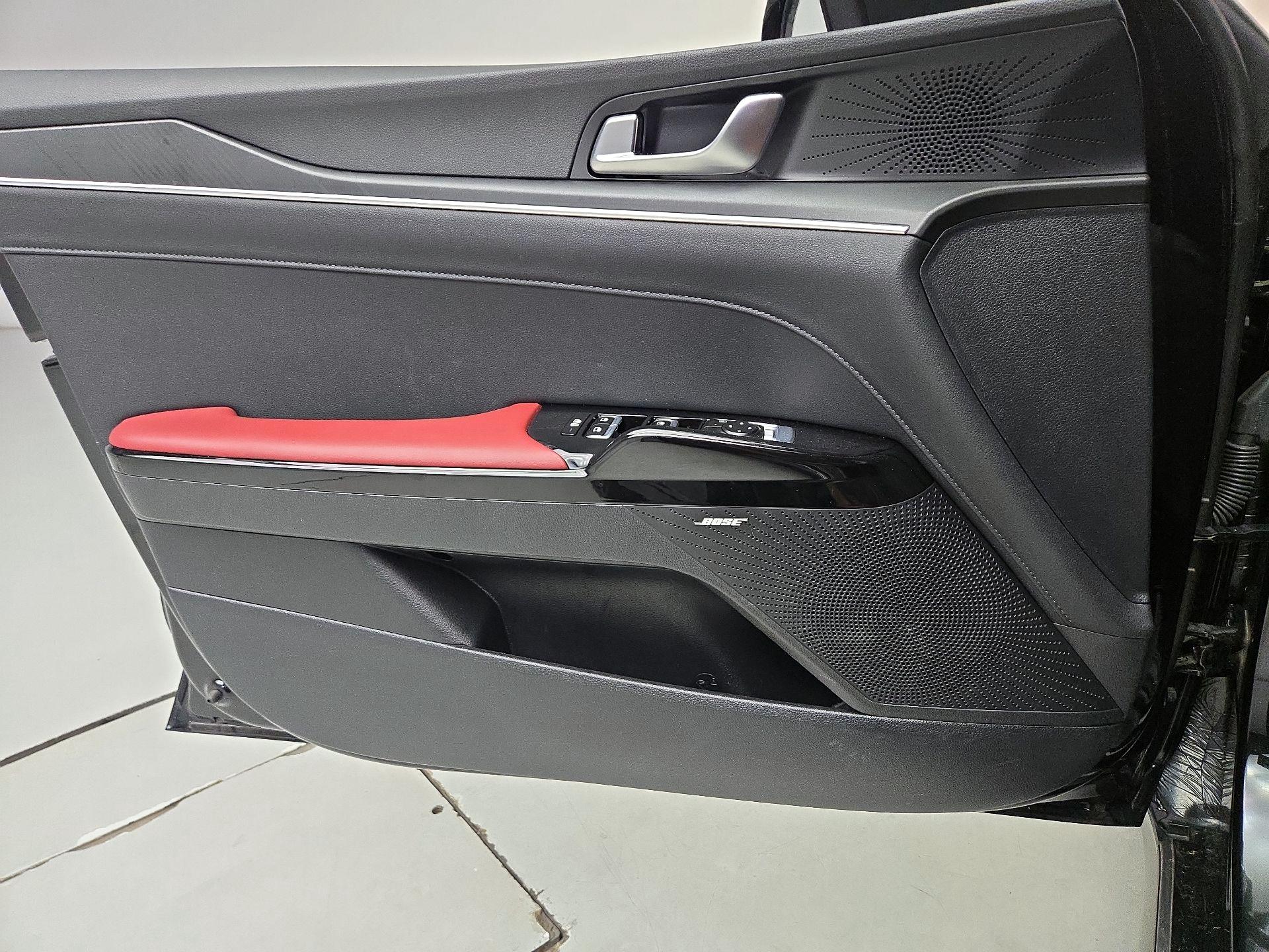 Thumbnail: 2025 Kia K5 - 12