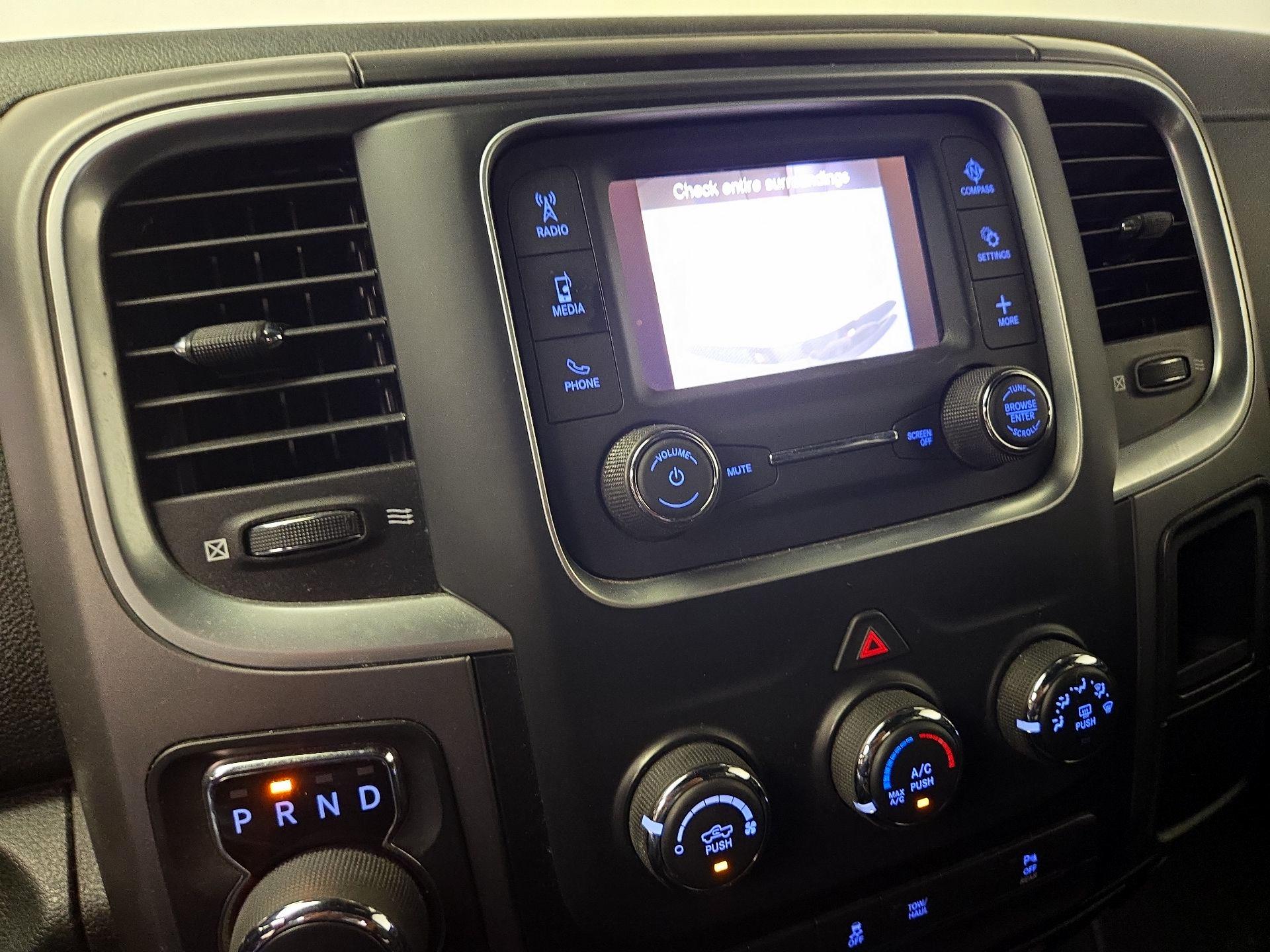 Thumbnail: 2021 RAM 1500 Classic - 14