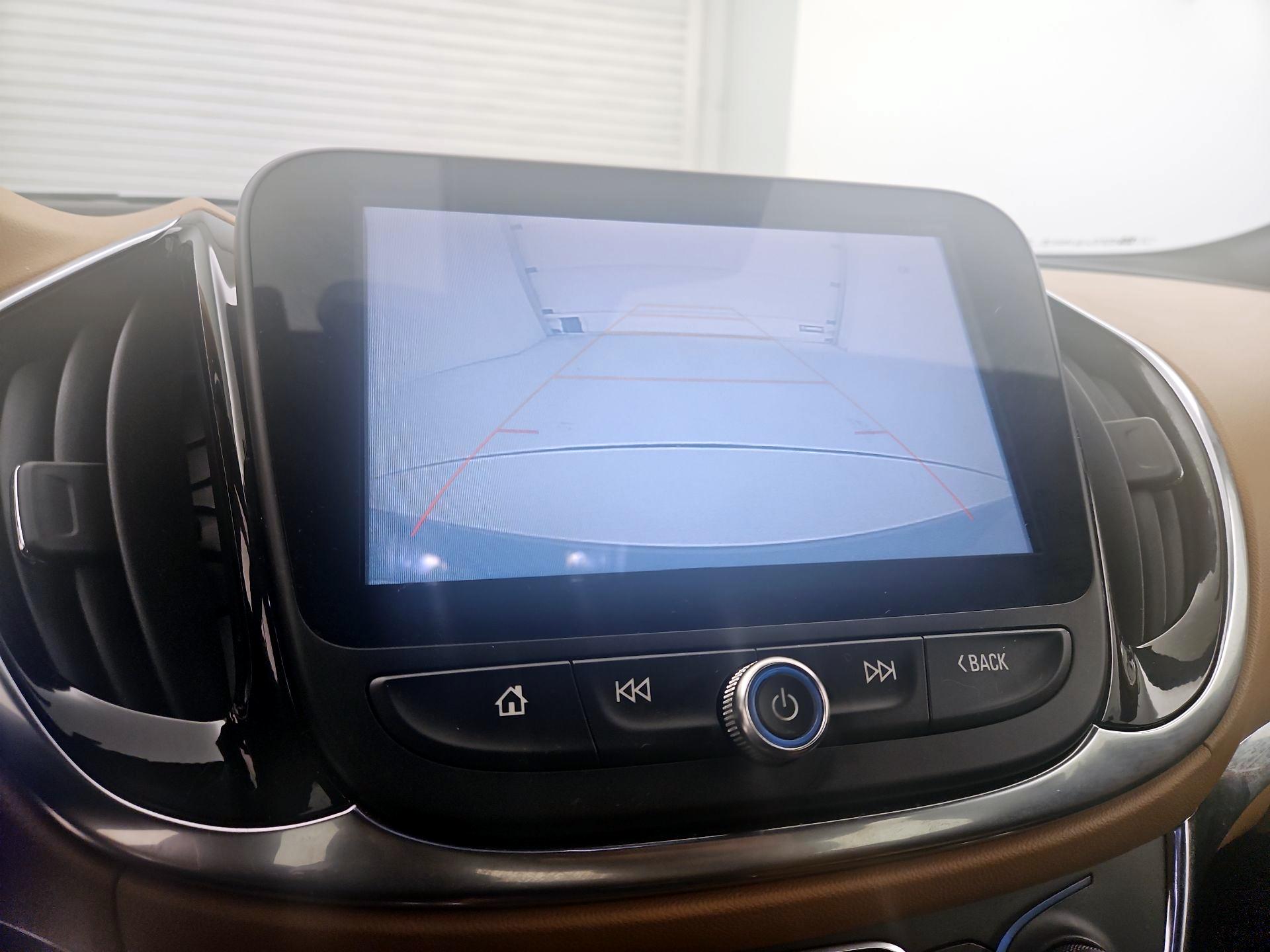 Thumbnail: 2018 Chevrolet Volt - 14