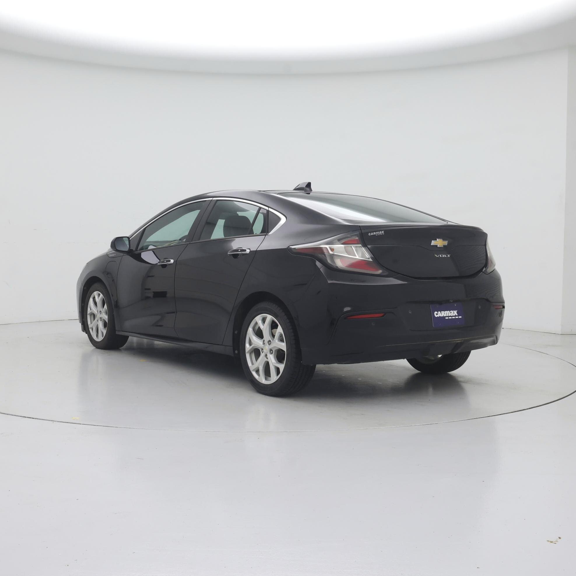 Thumbnail: 2018 Chevrolet Volt - 2