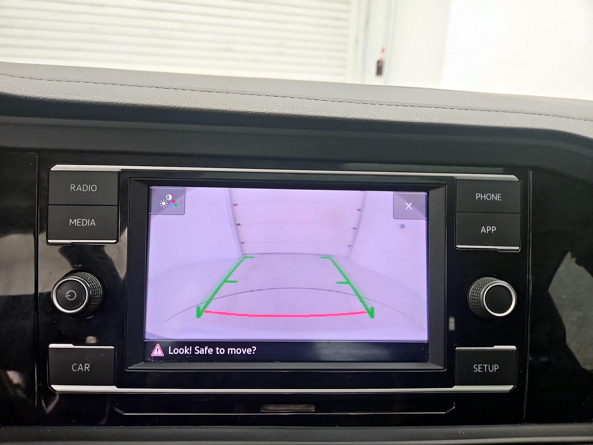 Thumbnail: 2019 Volkswagen Jetta - 14