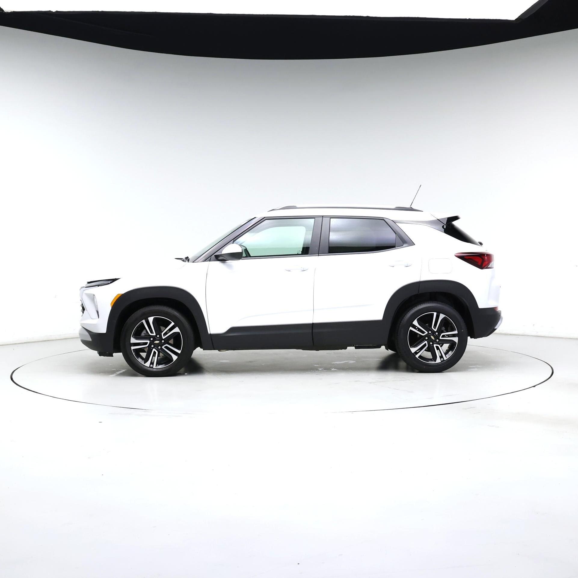 Thumbnail: 2025 Chevrolet TrailBlazer - 3