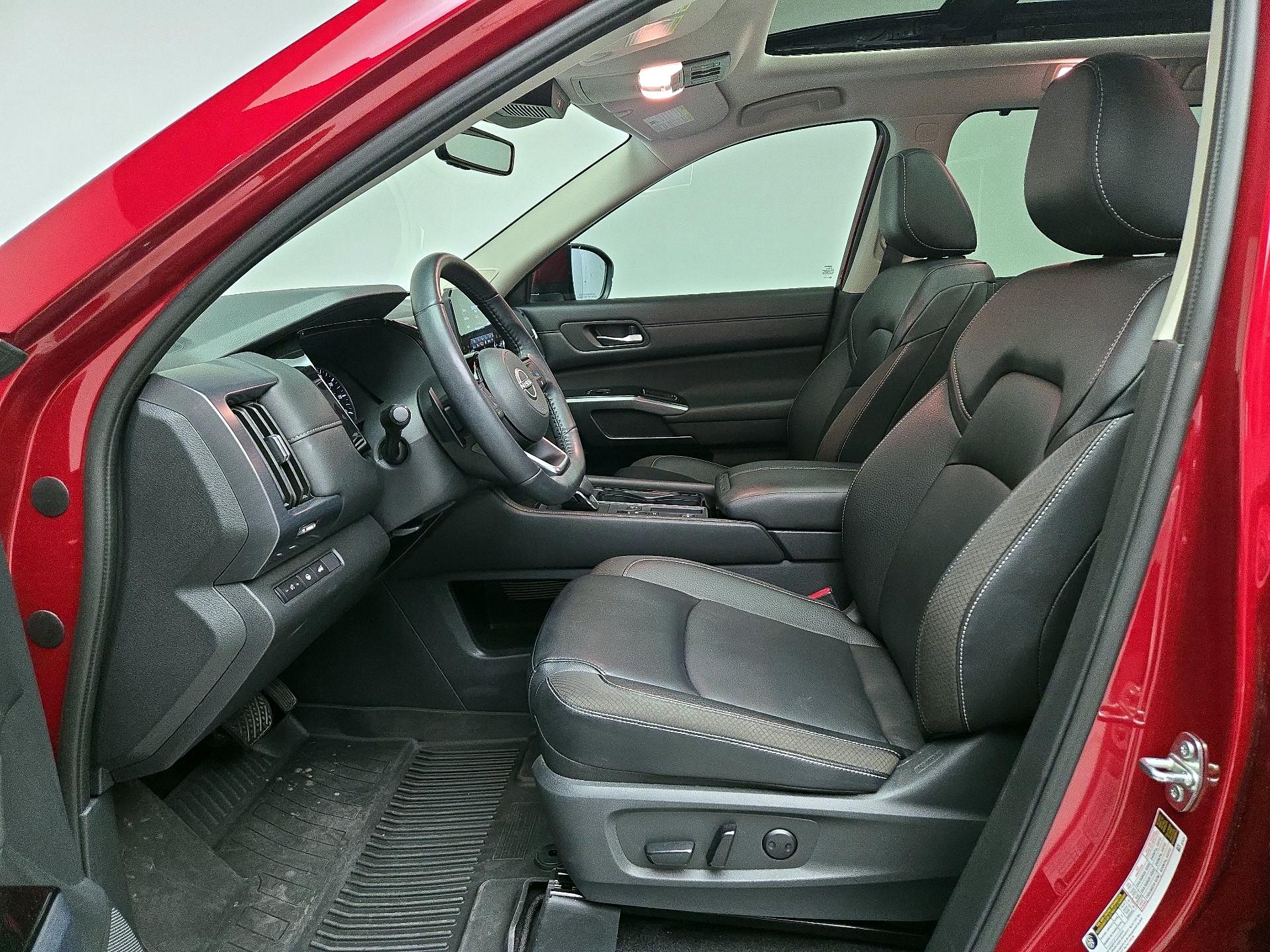 Thumbnail: 2024 Nissan Pathfinder - 11