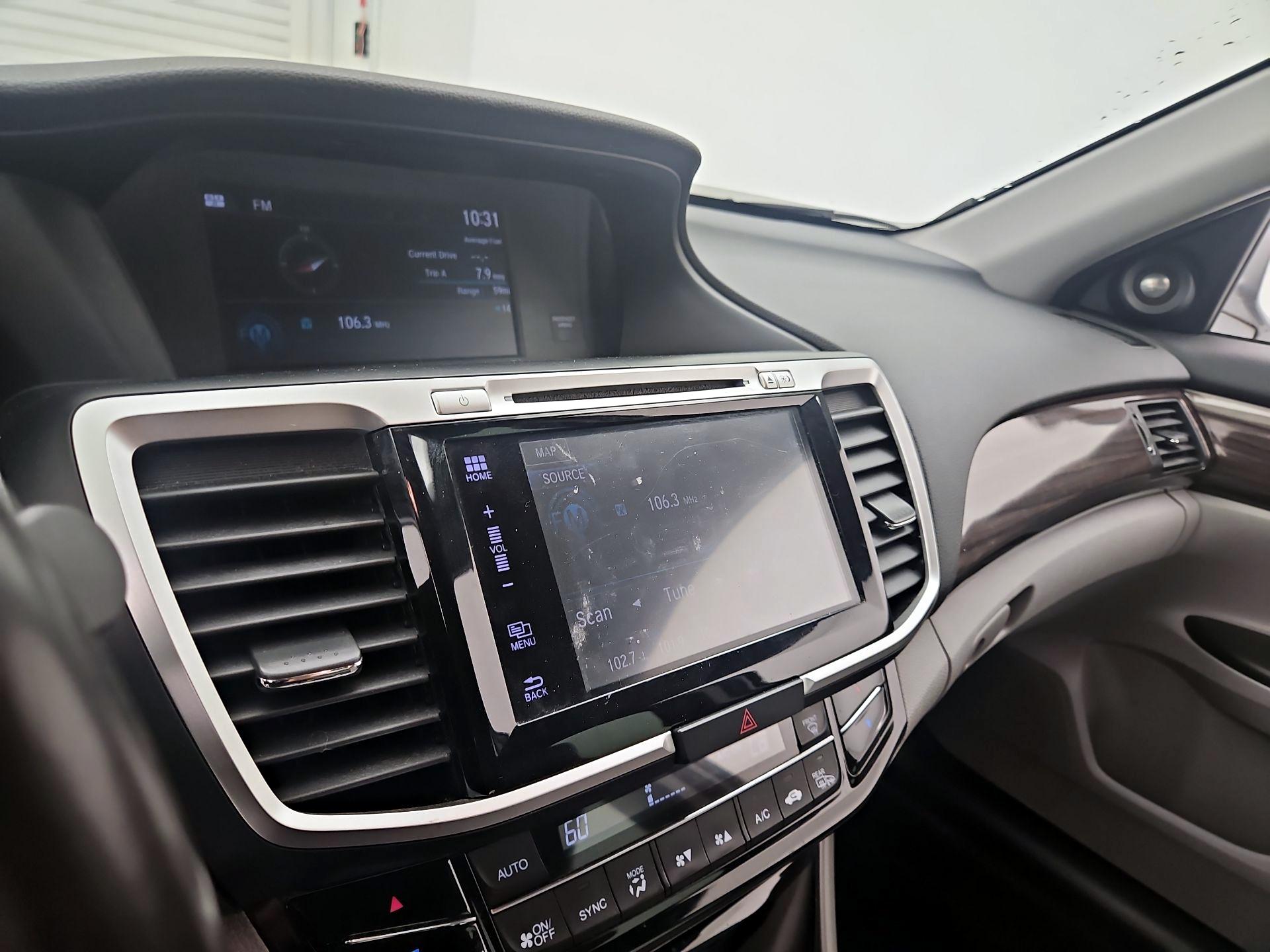 Thumbnail: 2016 Honda Accord - 16