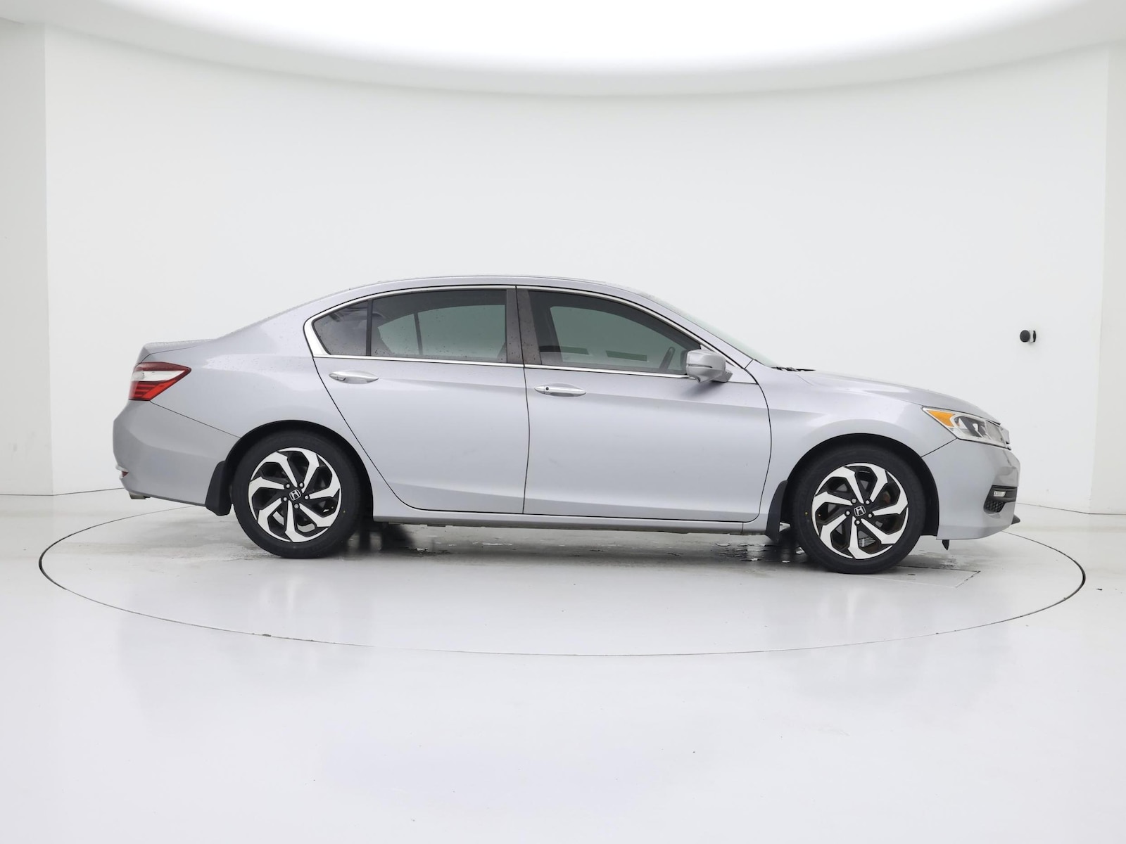 2016 Honda Accord EX-L - Photo 8