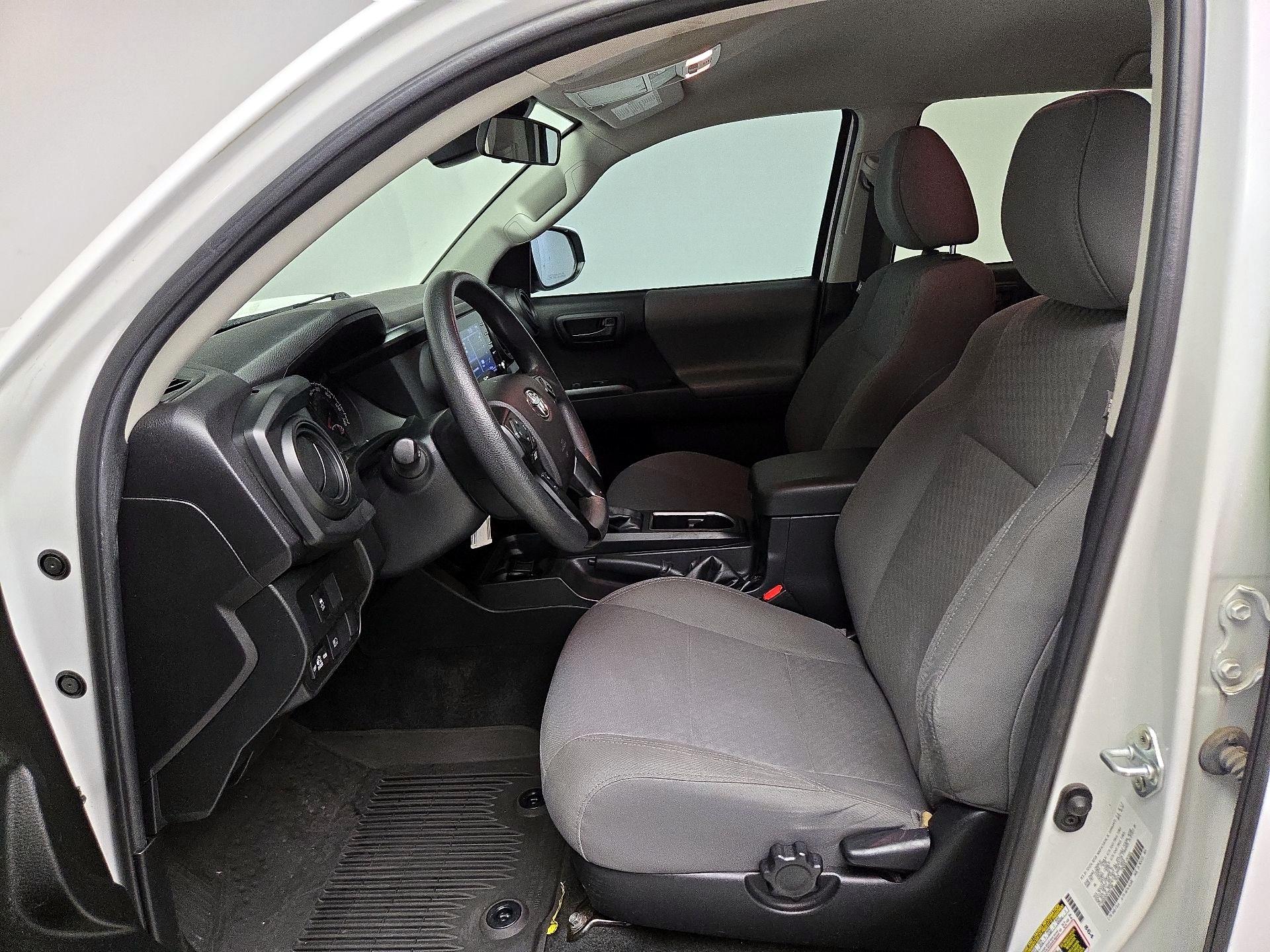 Thumbnail: 2022 Toyota Tacoma - 11