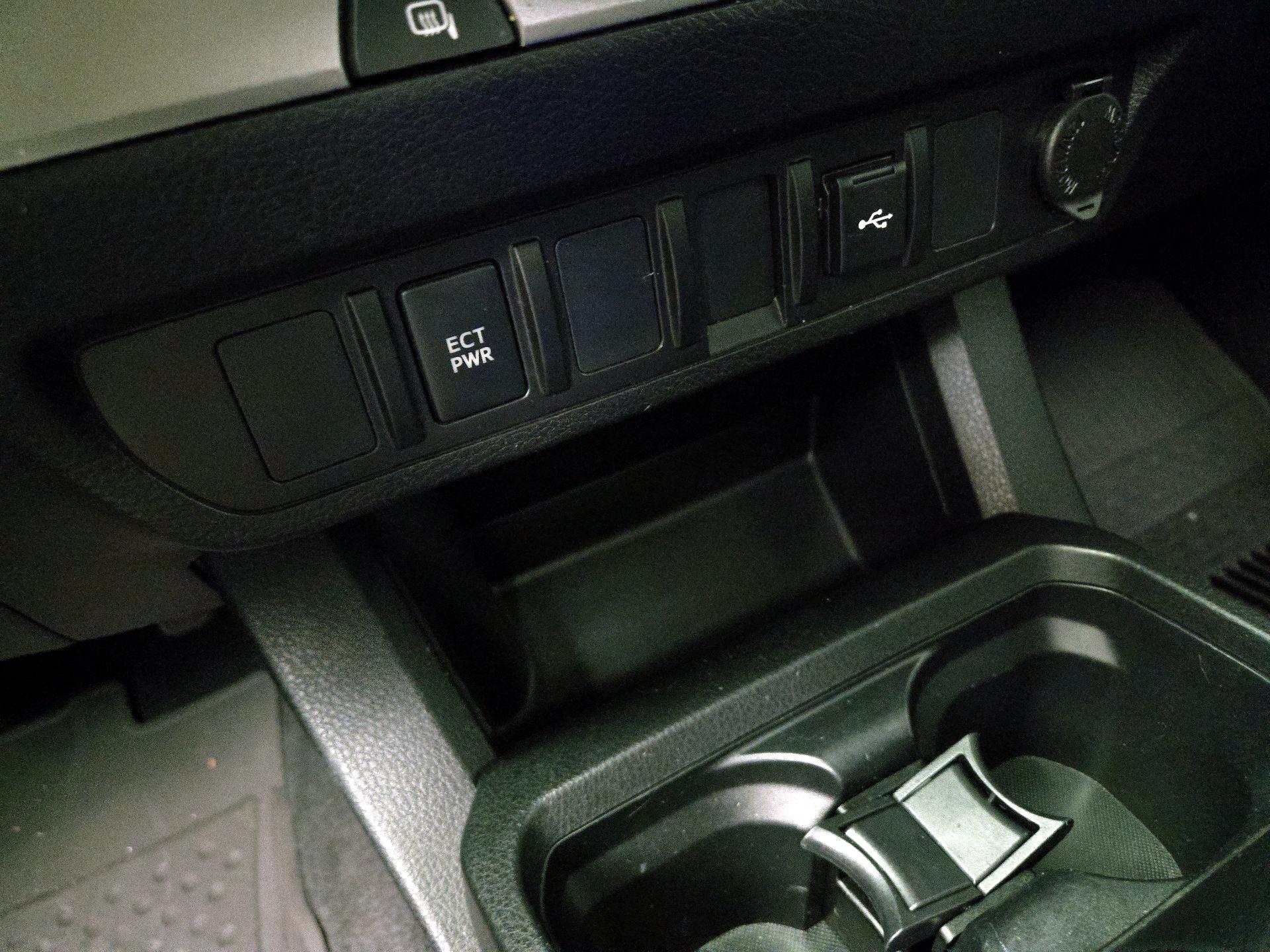 Thumbnail: 2022 Toyota Tacoma - 18