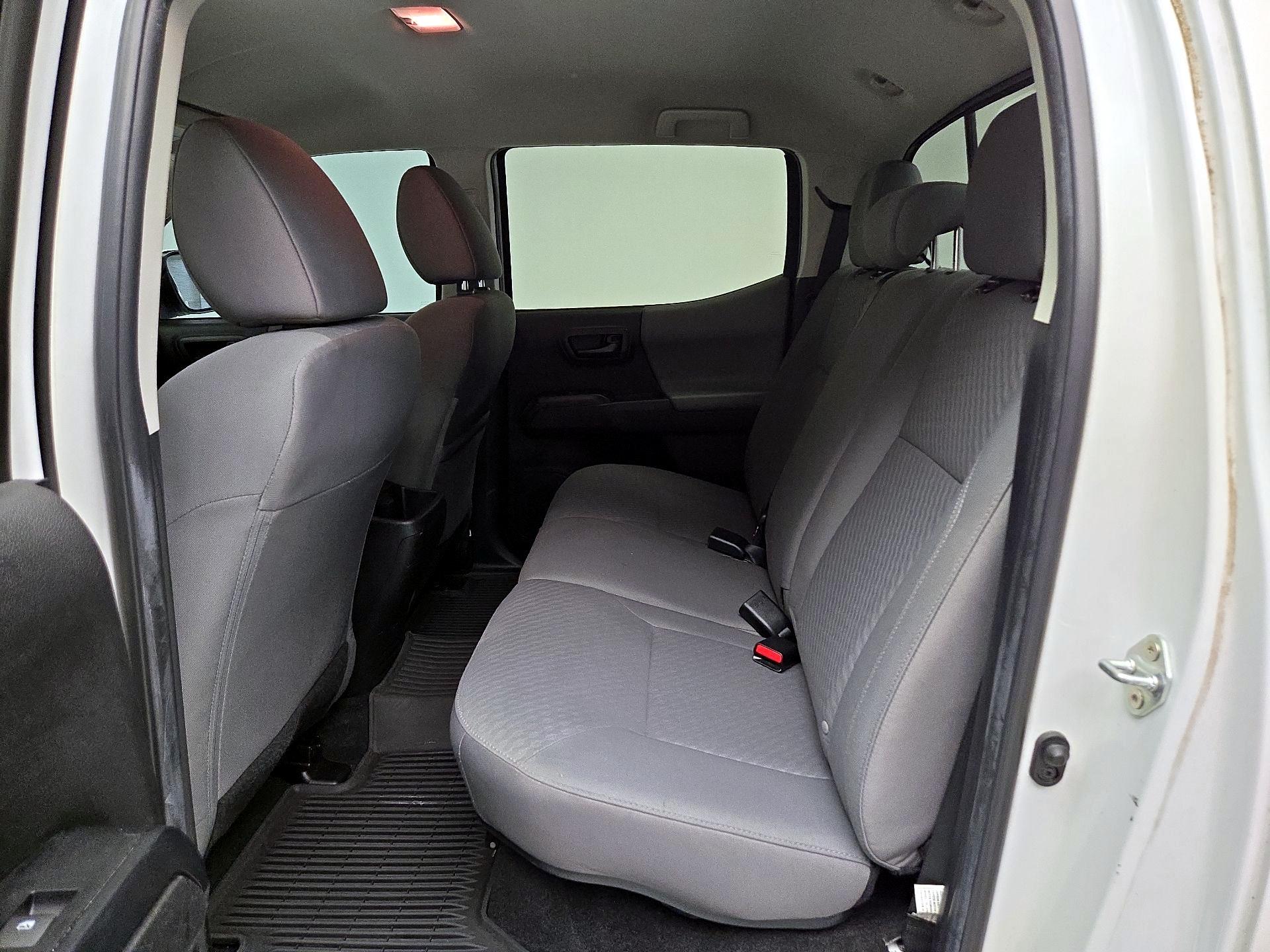 Thumbnail: 2022 Toyota Tacoma - 19