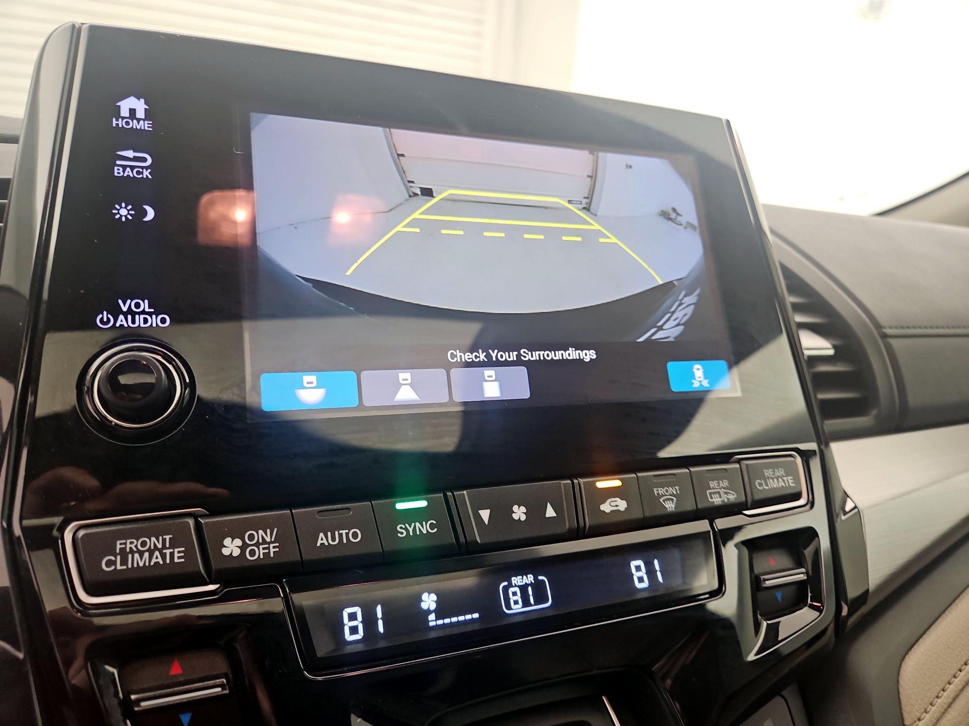 Thumbnail: 2019 Honda Odyssey - 15