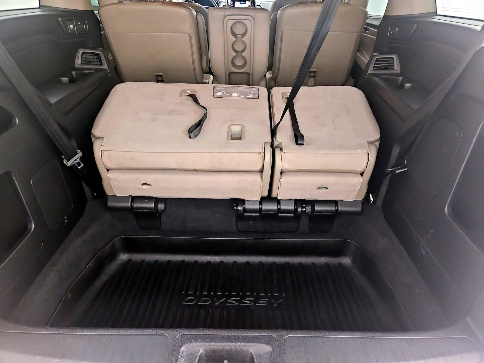 2019 Honda Odyssey EX-L - Photo 25