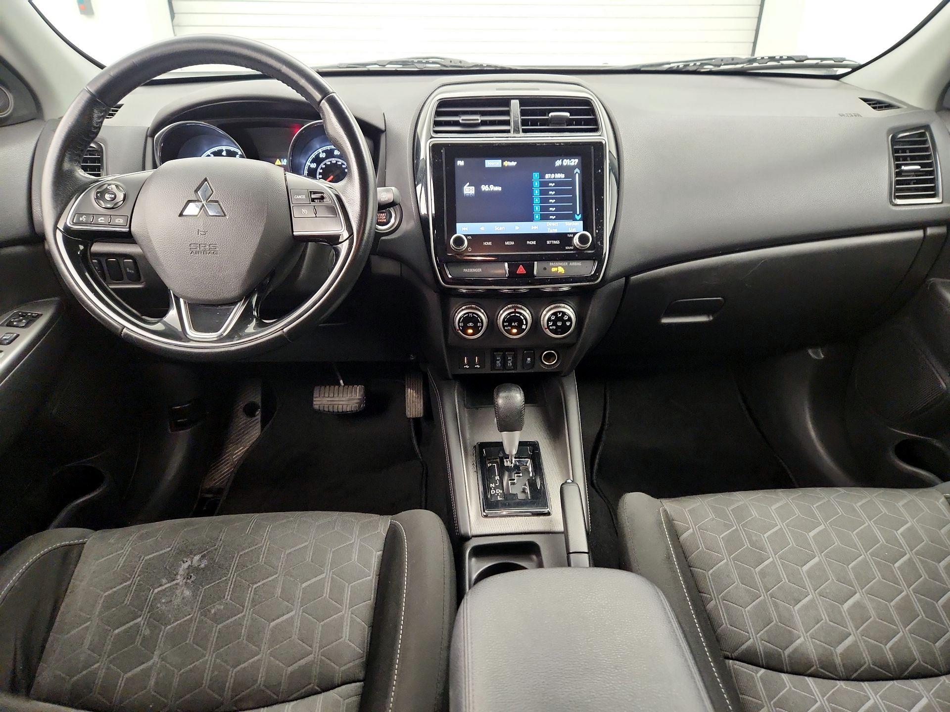 Thumbnail: 2020 Mitsubishi Outlander Sport - 9