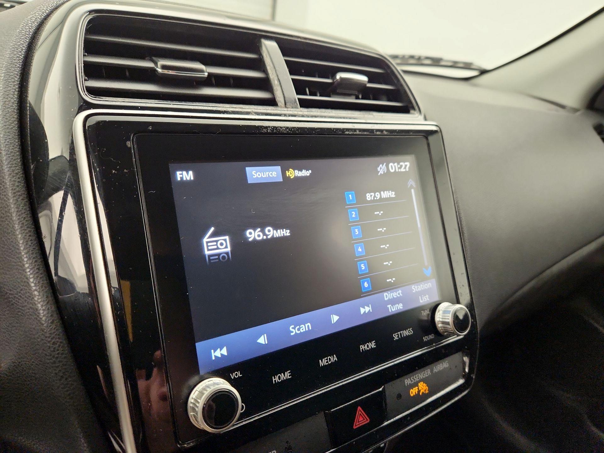Thumbnail: 2020 Mitsubishi Outlander Sport - 15