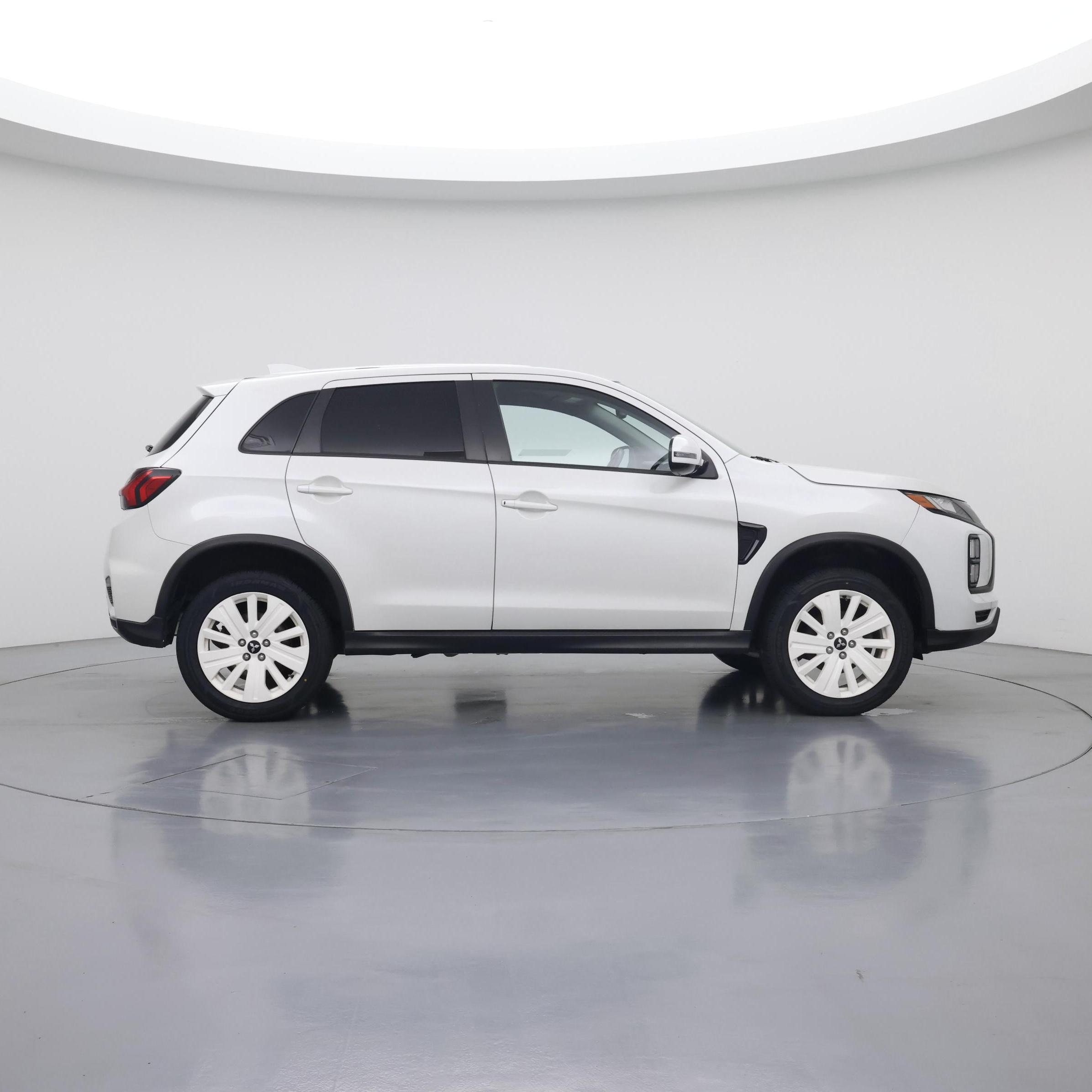 Thumbnail: 2020 Mitsubishi Outlander Sport - 7