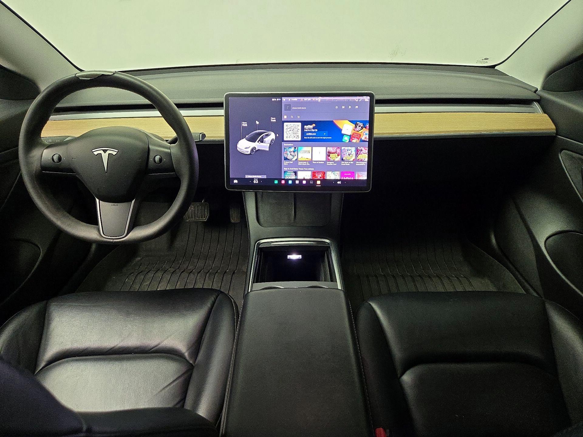 Thumbnail: 2021 Tesla Model 3 - 9