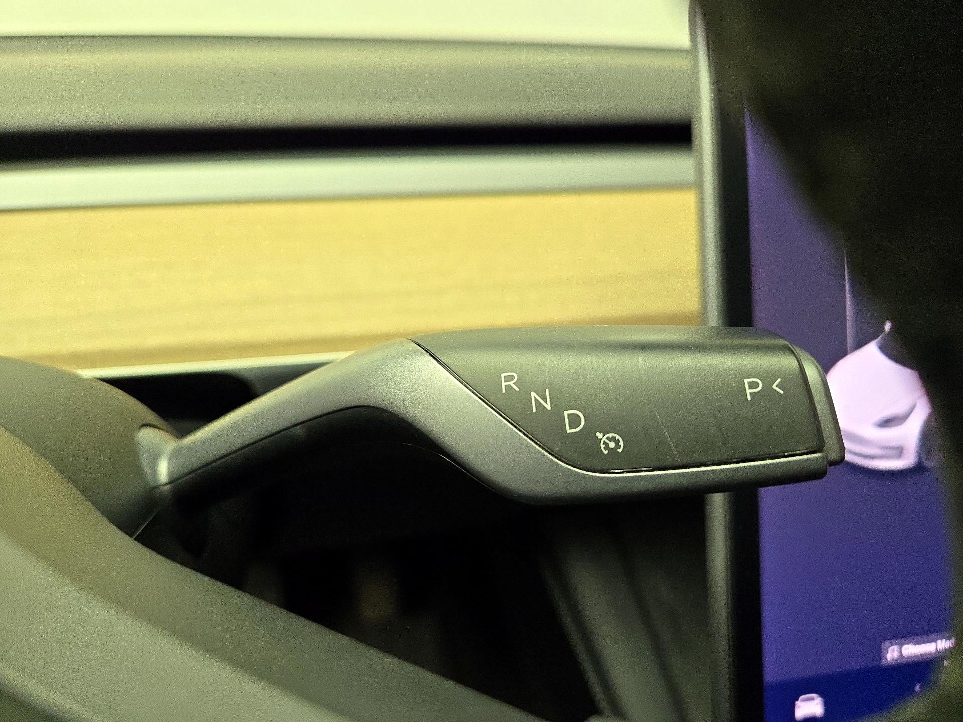 Thumbnail: 2021 Tesla Model 3 - 17