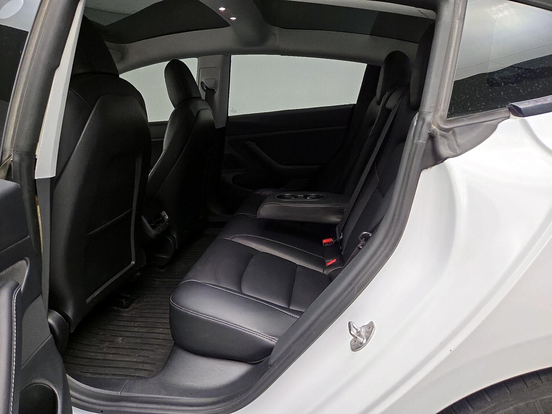 Thumbnail: 2021 Tesla Model 3 - 19