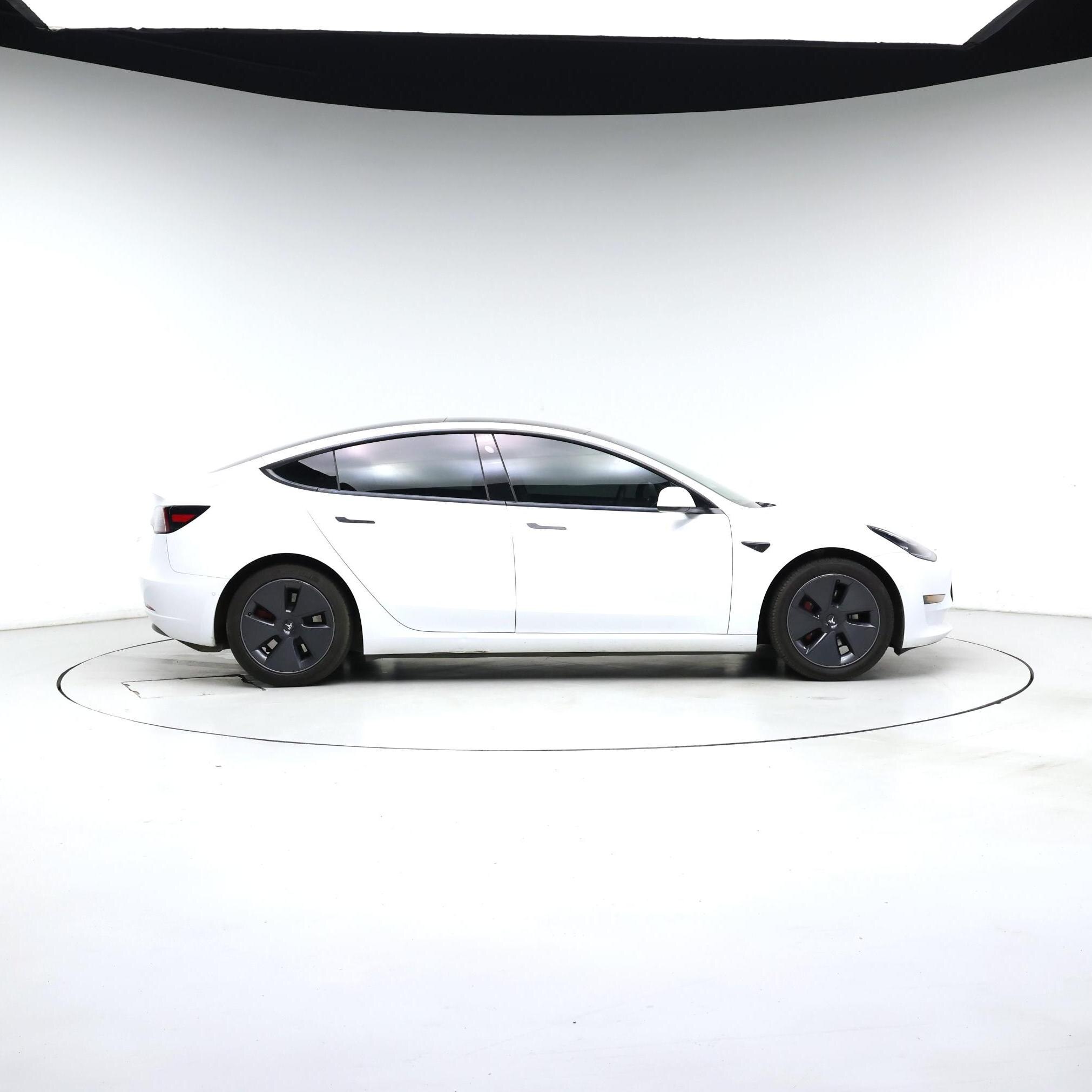 Thumbnail: 2021 Tesla Model 3 - 7
