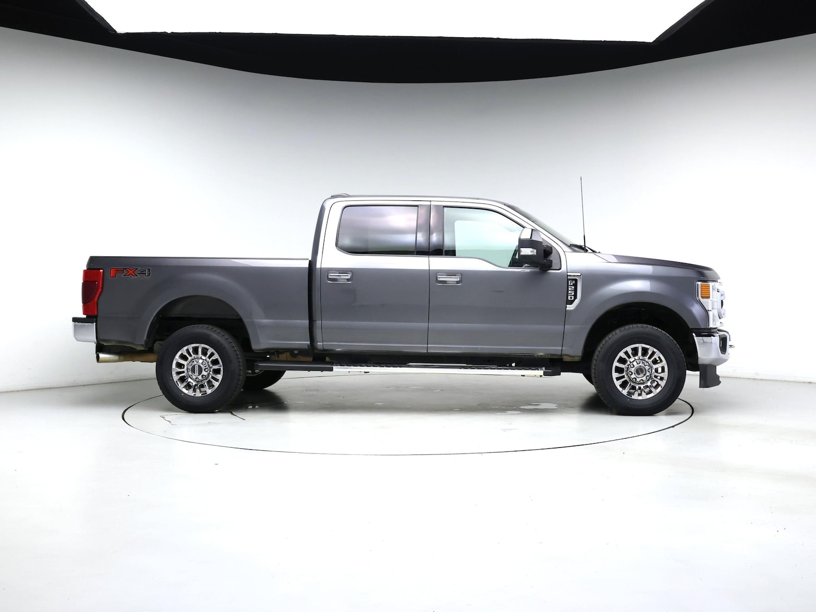 2022 Ford F-250 Super Duty XLT - Photo 8